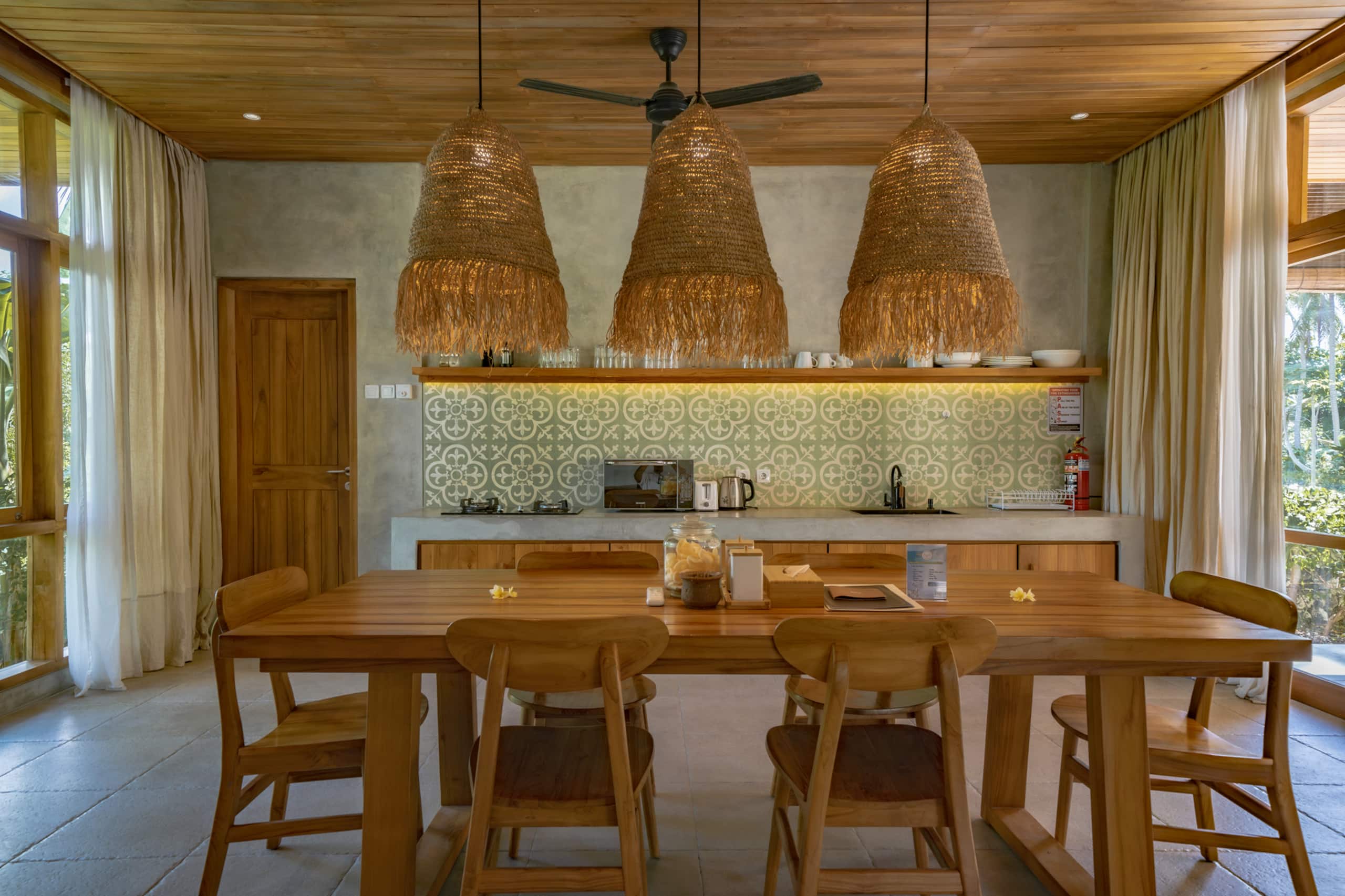 Stylish 2BR Villa by Diamond Beach, Nusa Penida — photo 3