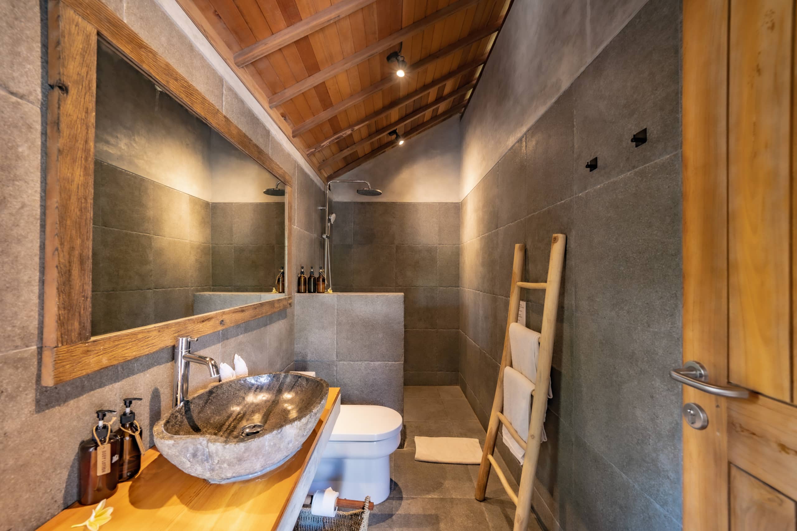 Stylish 2BR Villa by Diamond Beach, Nusa Penida 23