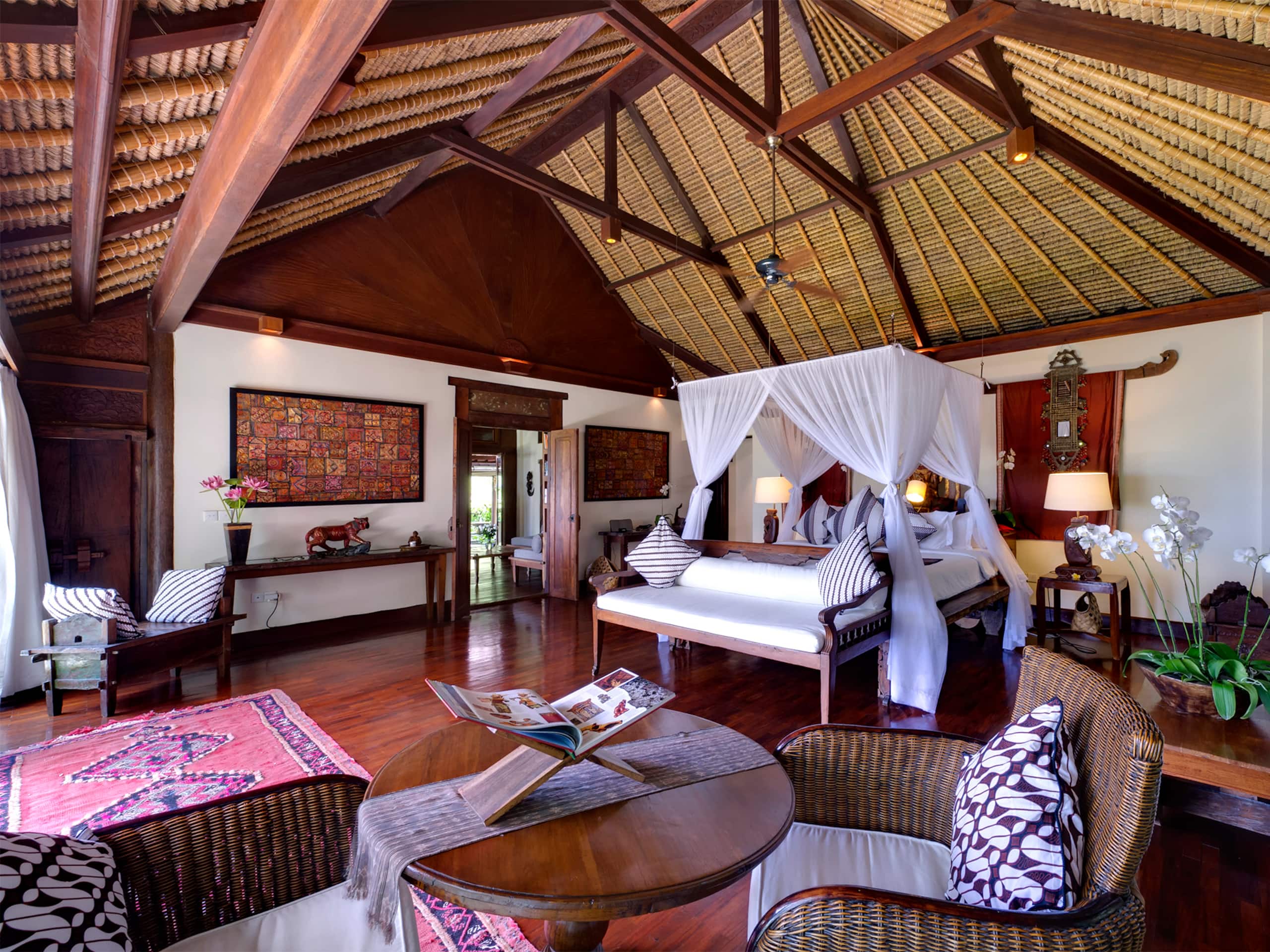 Tinggi Beach Villa River, 4BR, Canggu w/ chef 9