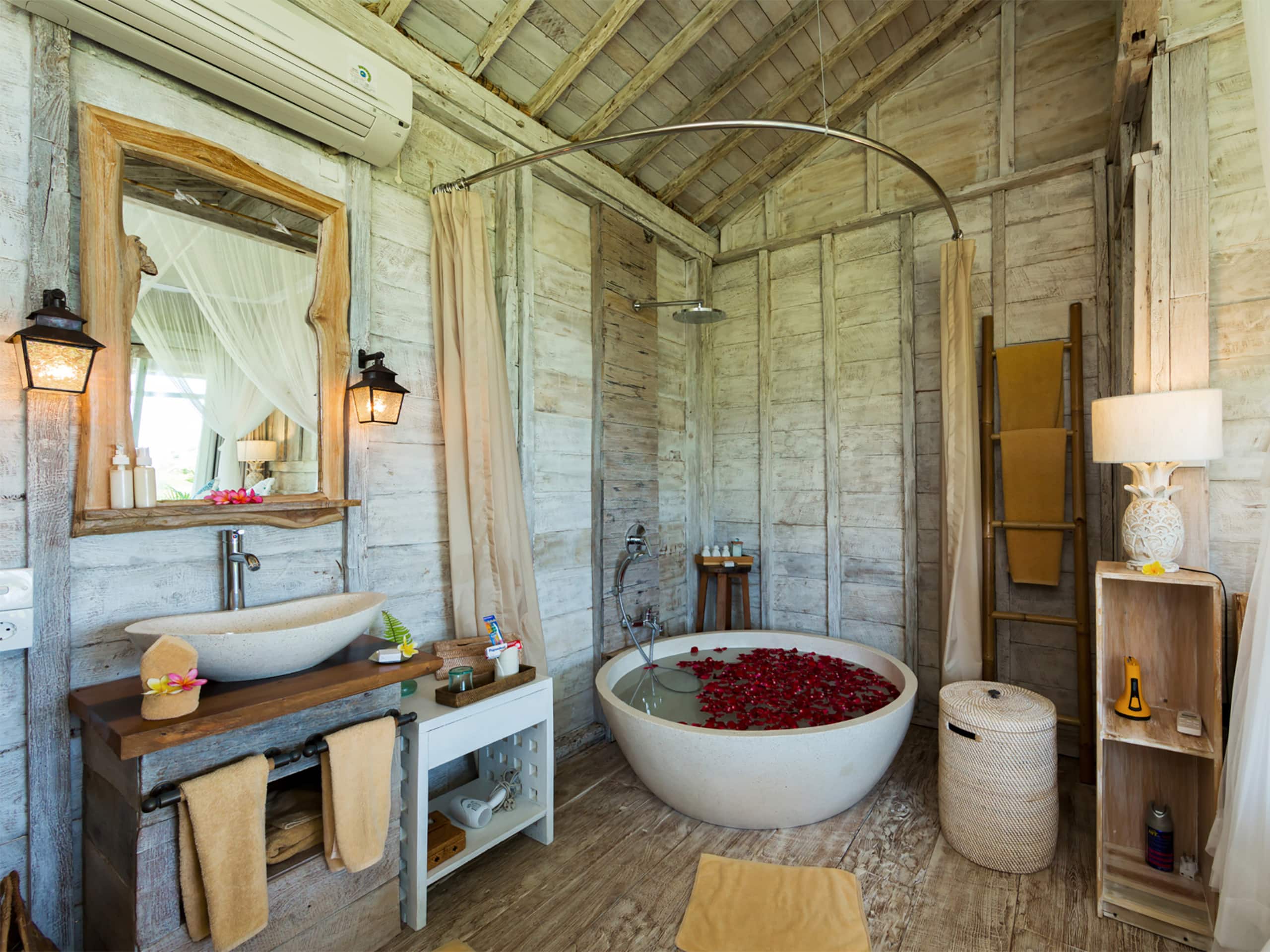 Tinggi Beach Villa River, 4BR, Canggu w/ chef 26