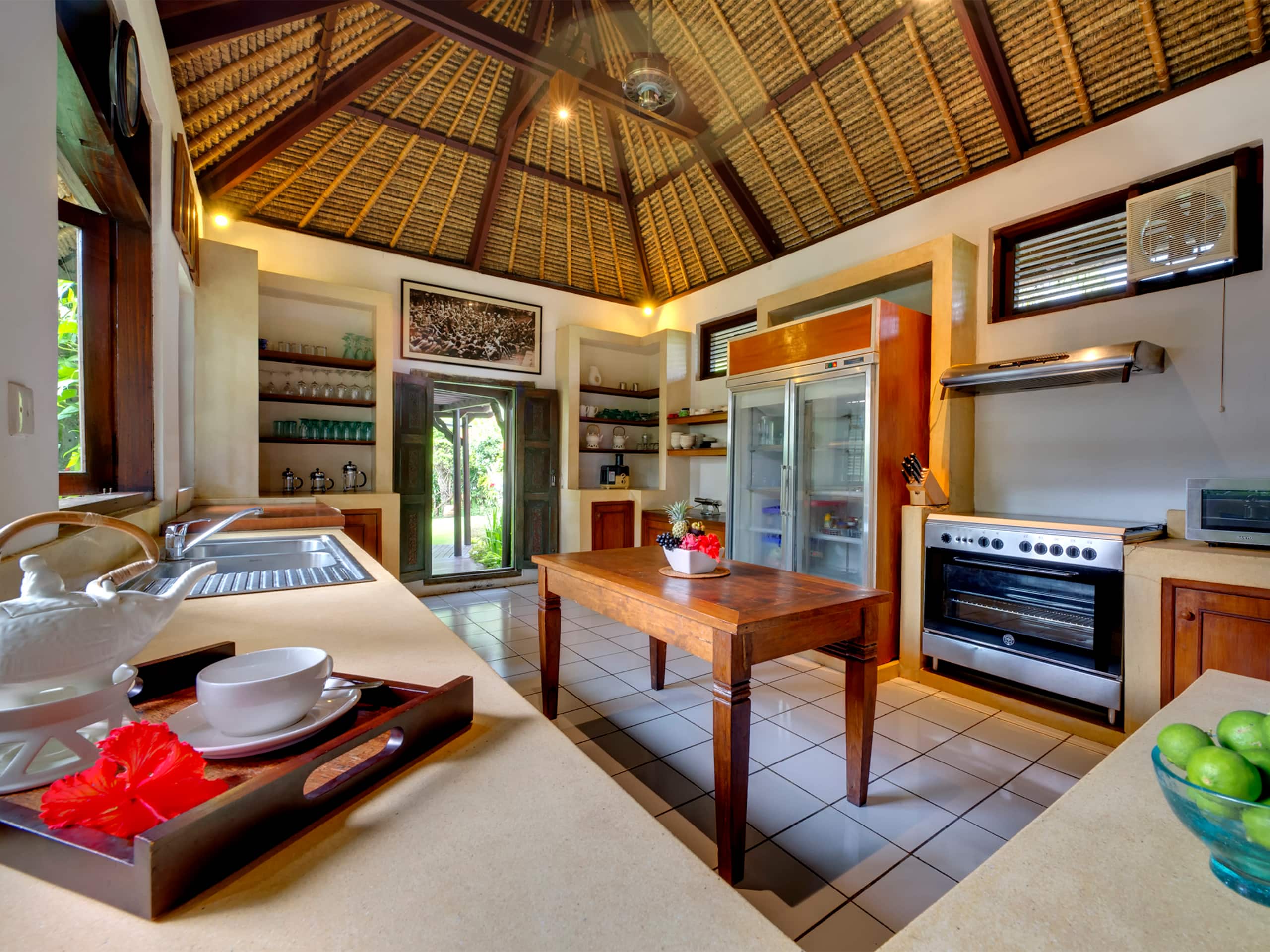 Tinggi Beach Villa River, 4BR, Canggu w/ chef 13