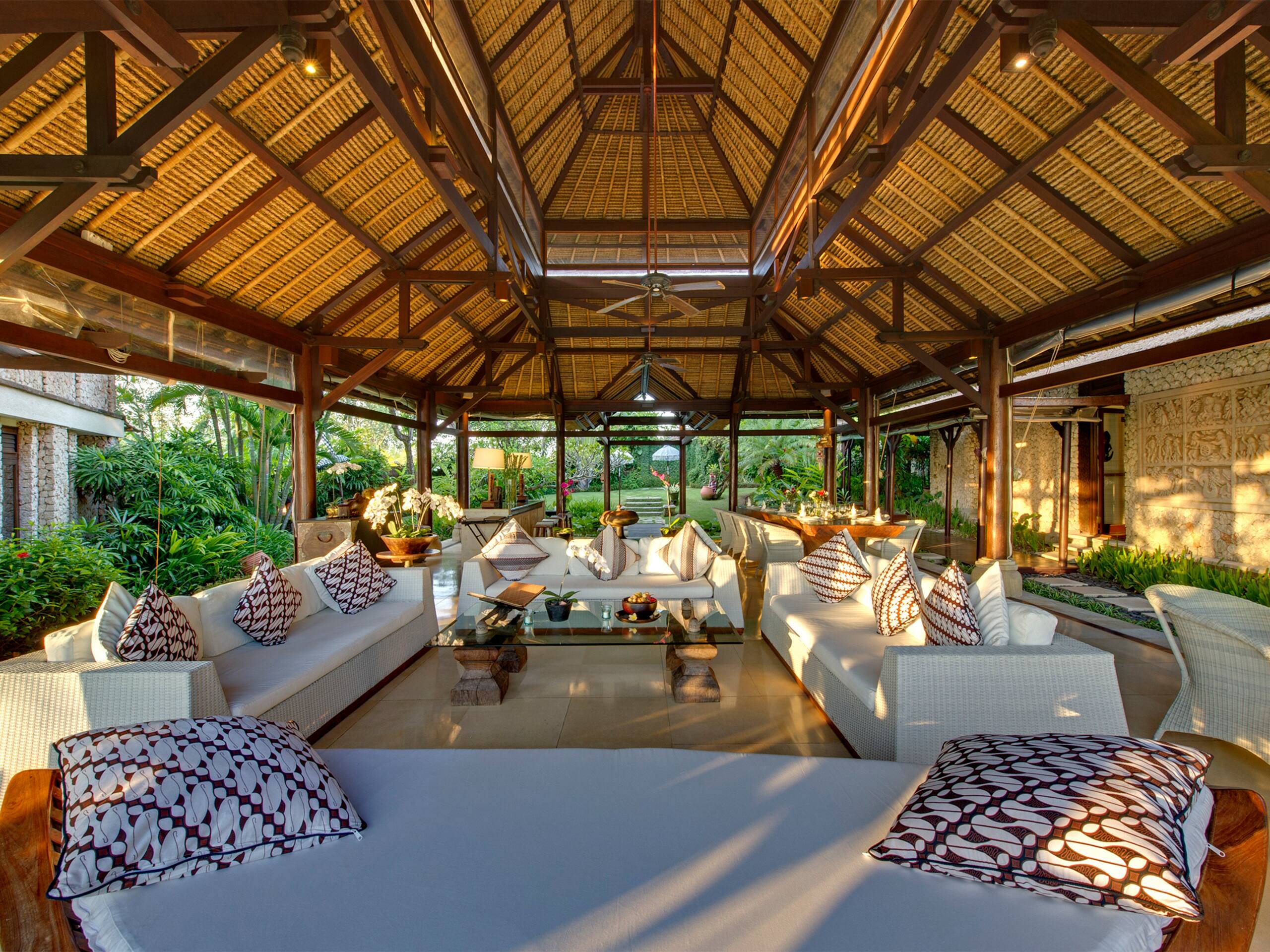 Tinggi Beach Villa River, 4BR, Canggu w/ chef — photo 3