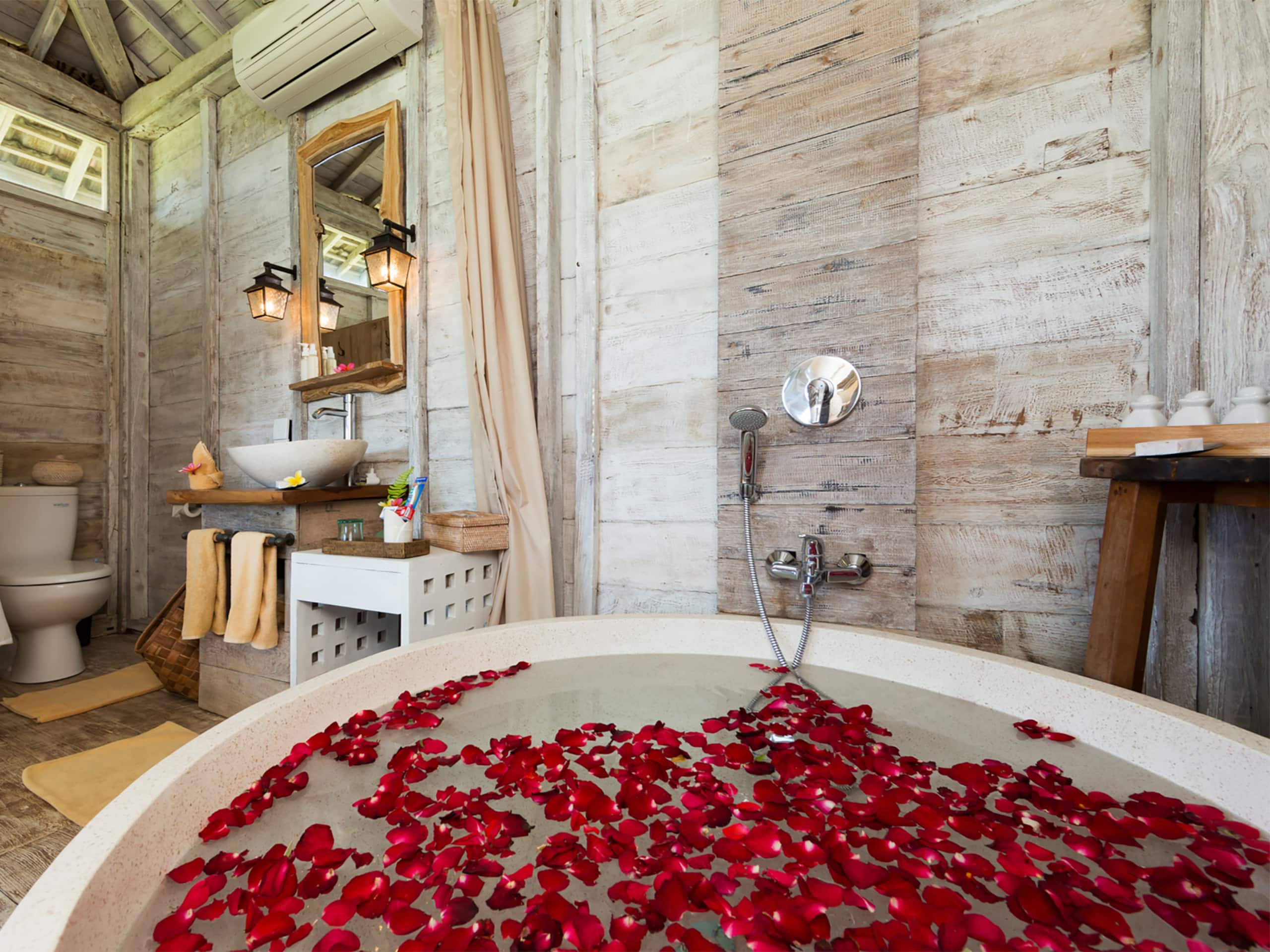 Tinggi Beach Villa River, 4BR, Canggu w/ chef 27