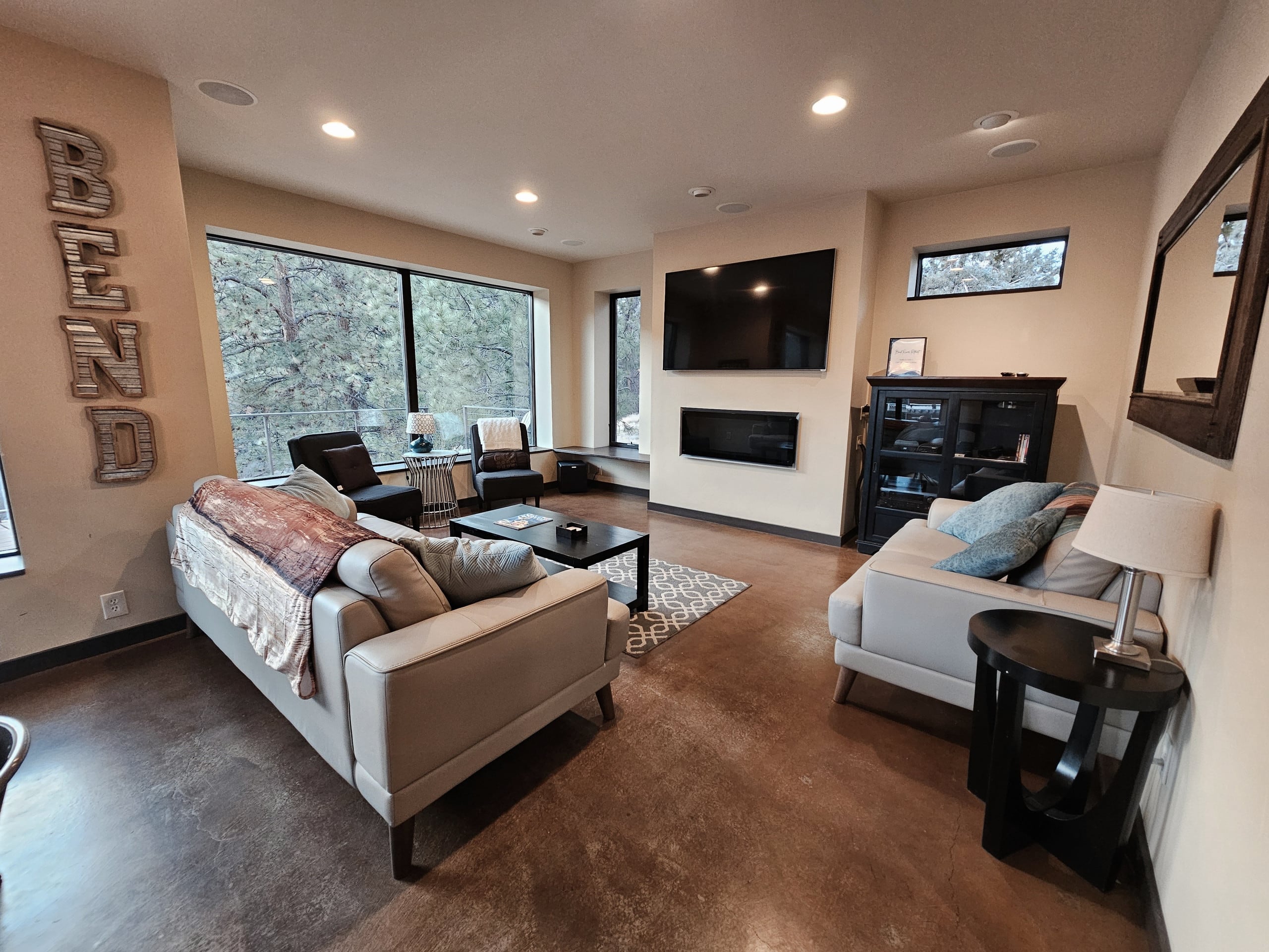 Bend River Retreat — photo 3