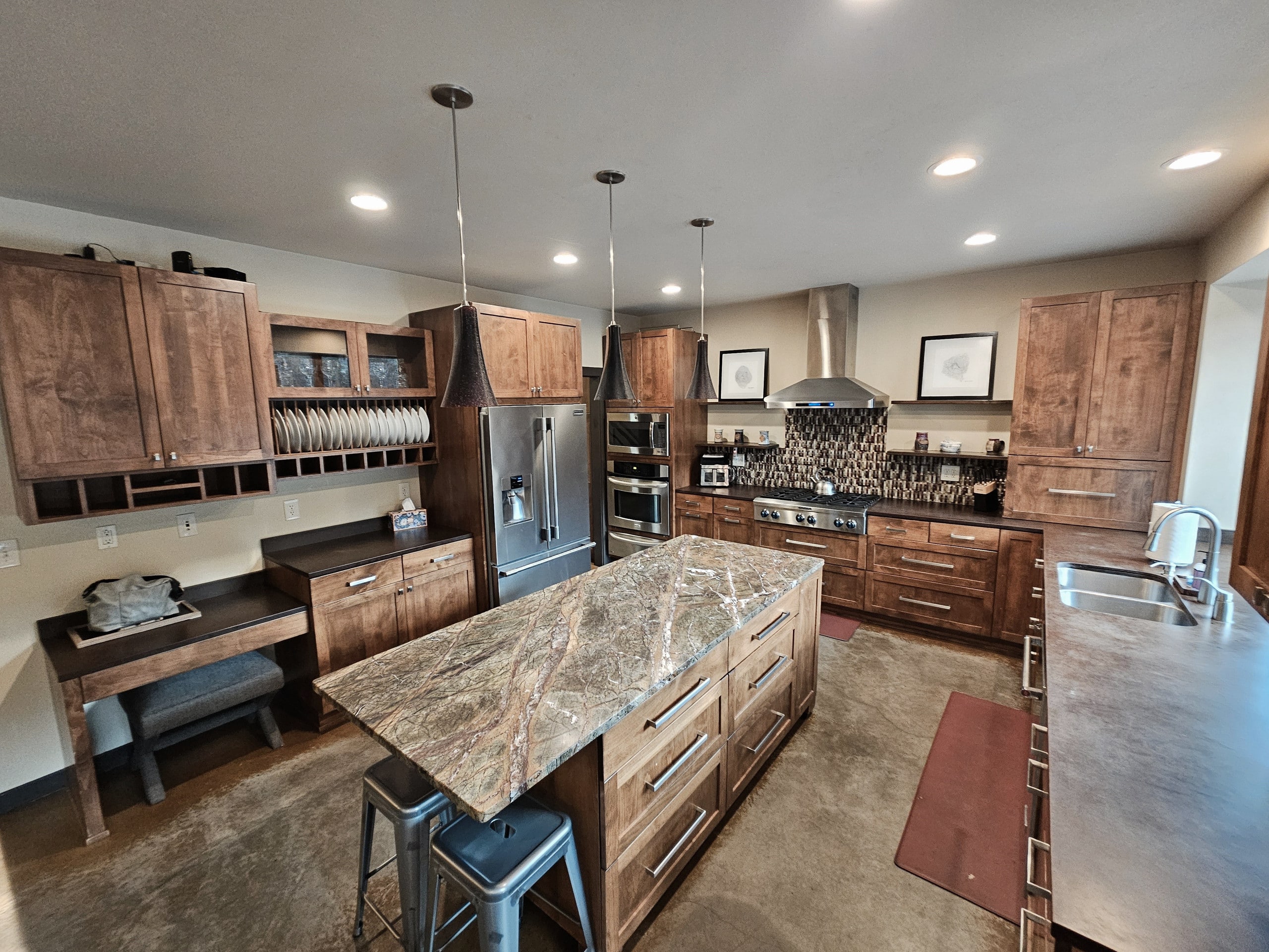 Bend River Retreat 25