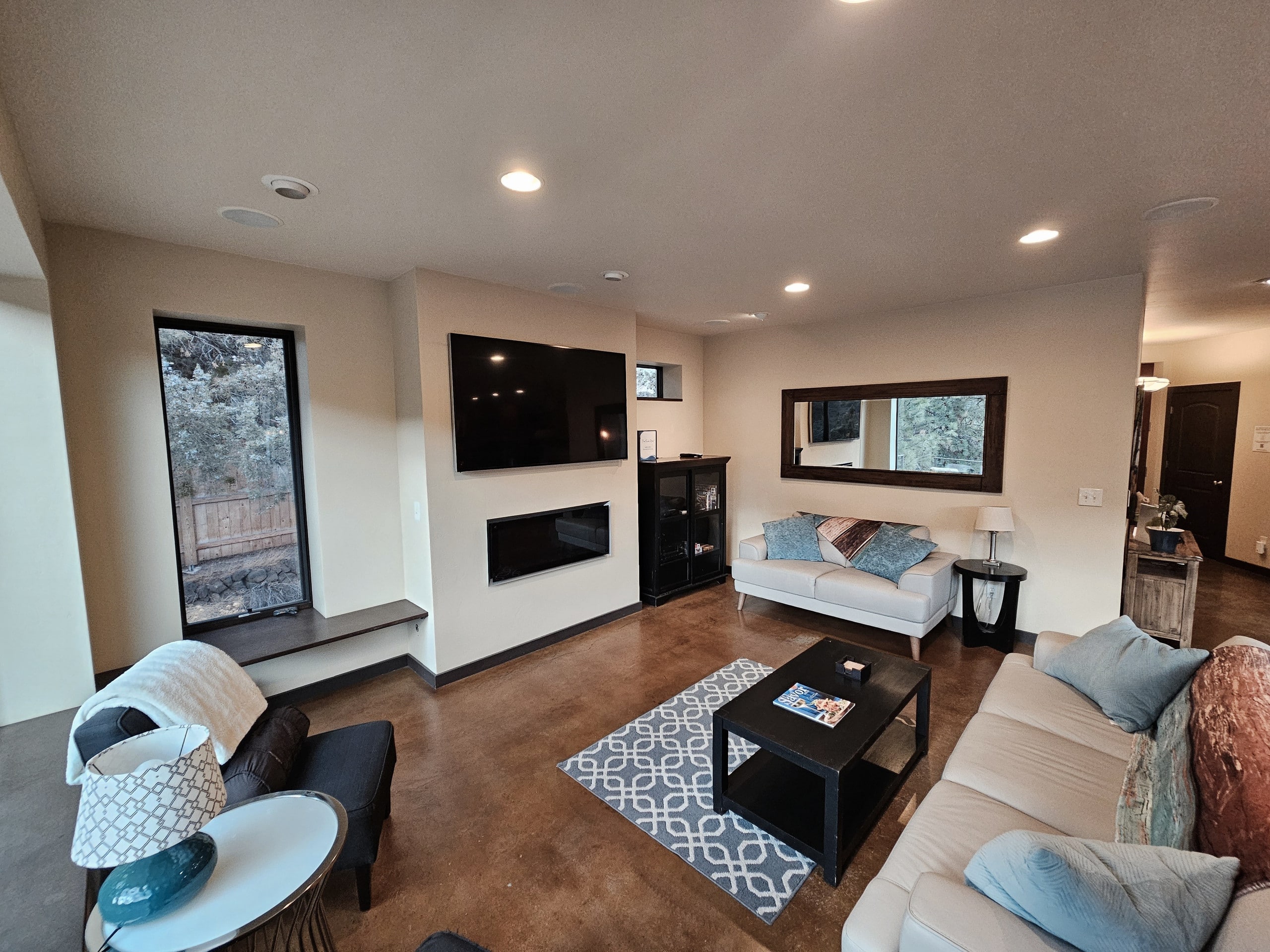 Bend River Retreat — photo 1