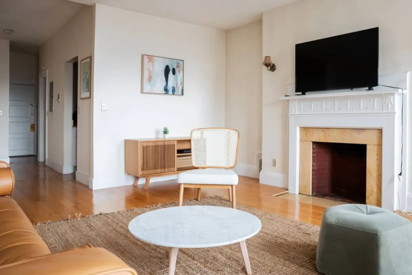 Stunning 1BR Steps to Fenway! 4
