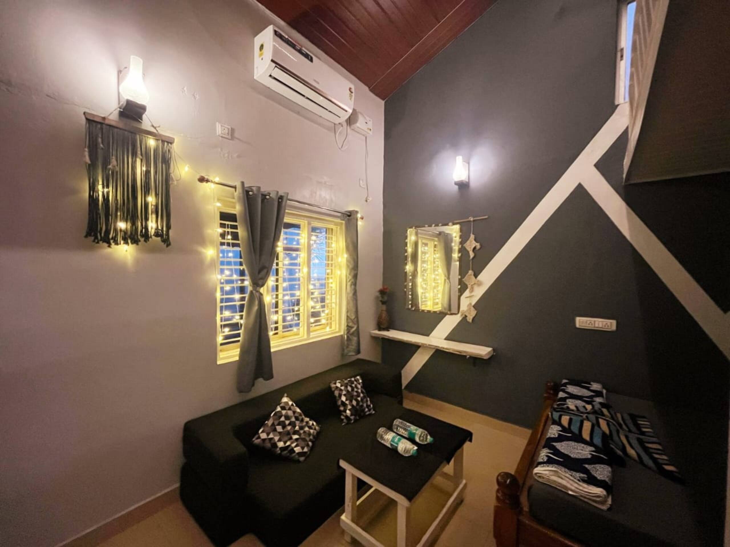 Sapphire Duplex SeaView Cottage - Tune Of Ocean 2