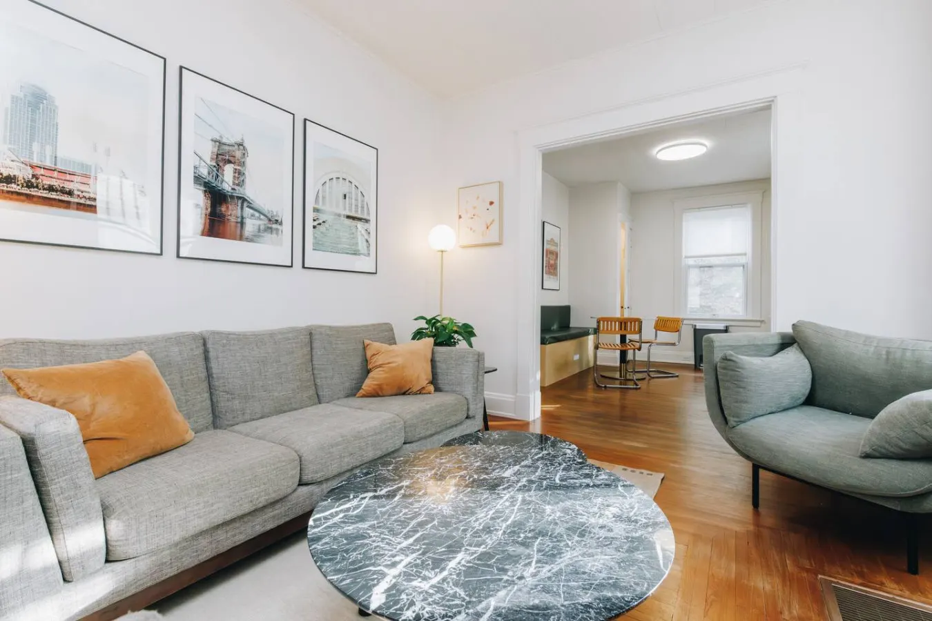 Cozy Mid-Century Bungalow, Close to All, Backyard 13