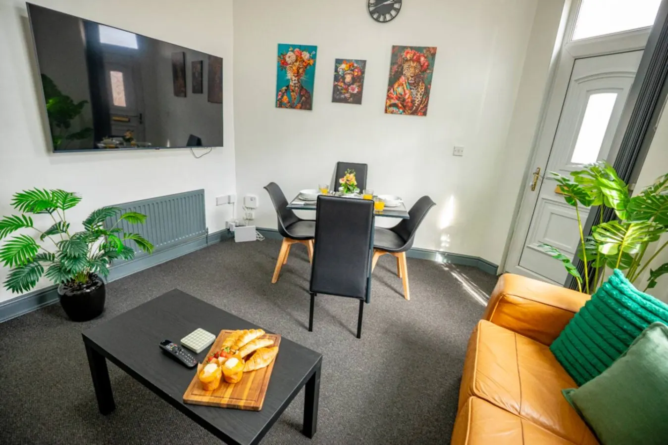 Stylish 2 Bed Ecclesall Road & City Centre 12