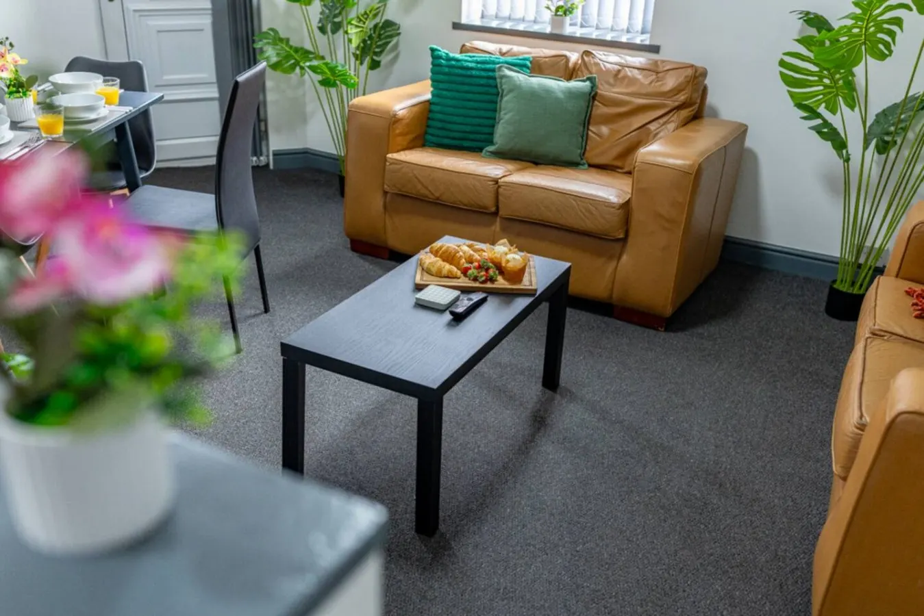 Stylish 2 Bed Ecclesall Road & City Centre 15