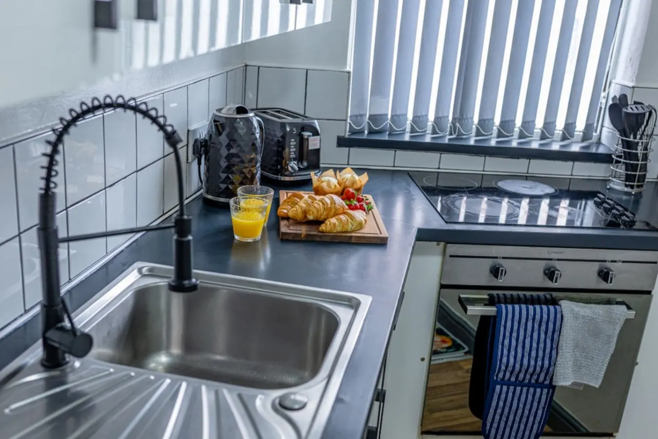 Stylish 2 Bed Ecclesall Road & City Centre 8