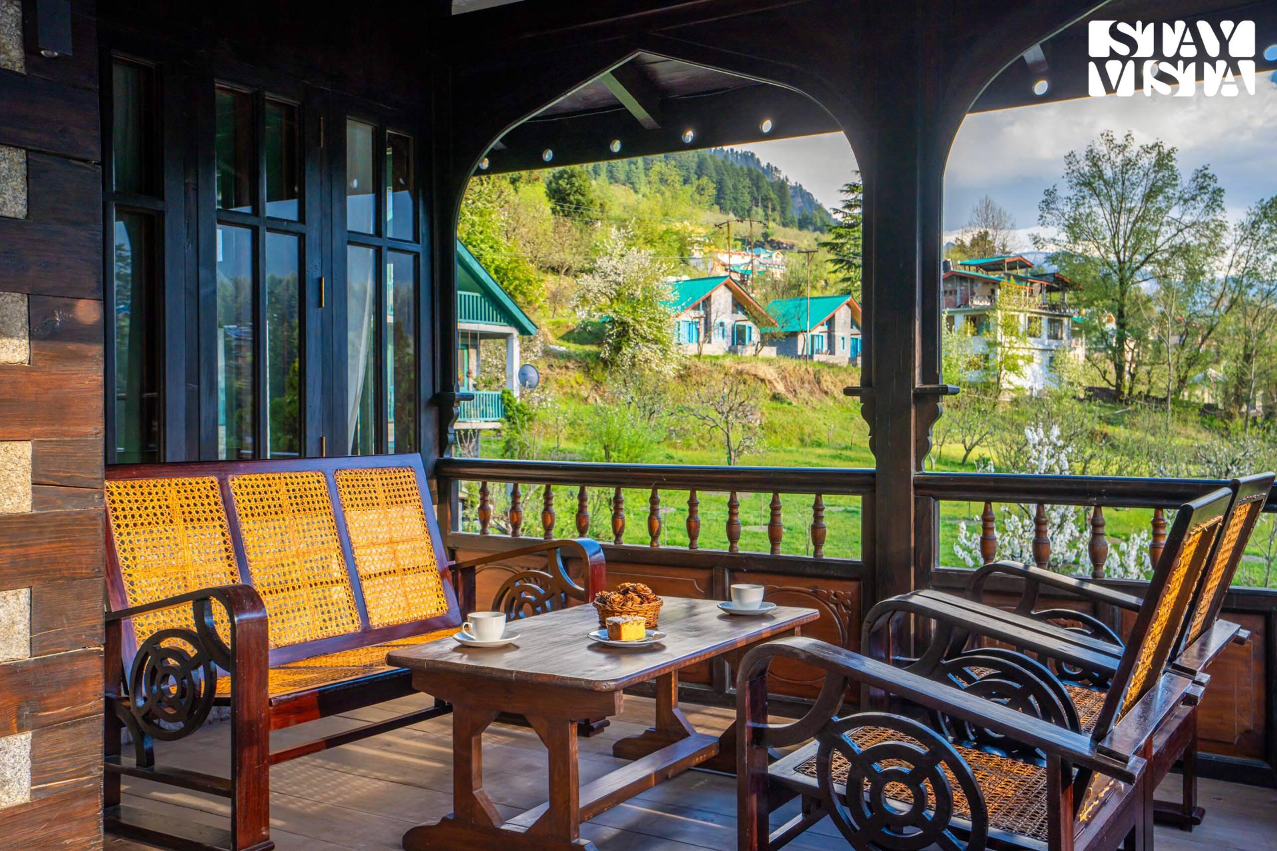 Snowdrop House | Kath Kuni stay w/ River view 33