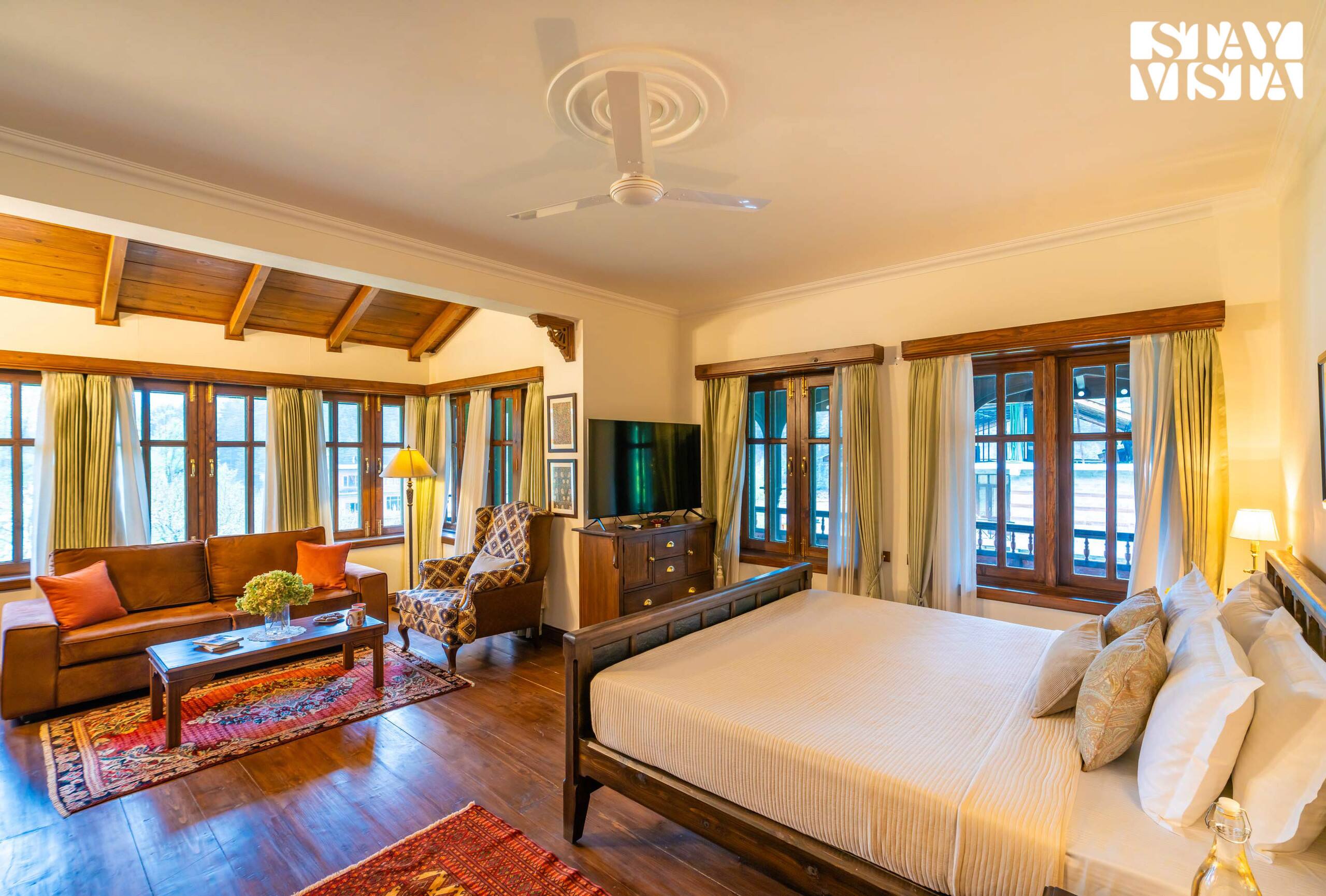 Snowdrop House | Kath Kuni stay w/ River view 24