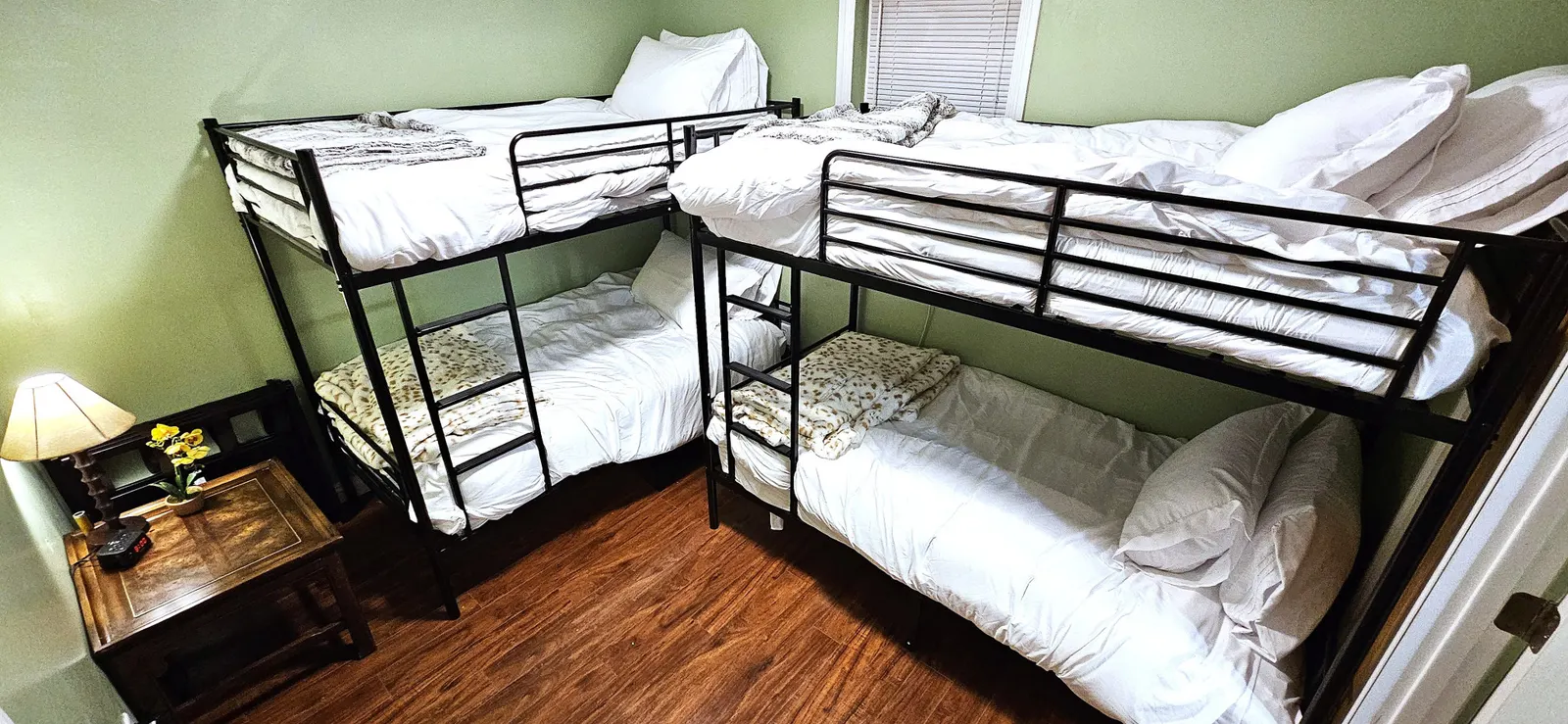 Hot Tub, Kayaks, Grill, Fire Pit, Pet Friendly, Ping Pong, W/D, Brkfst, Sleeps 12 19