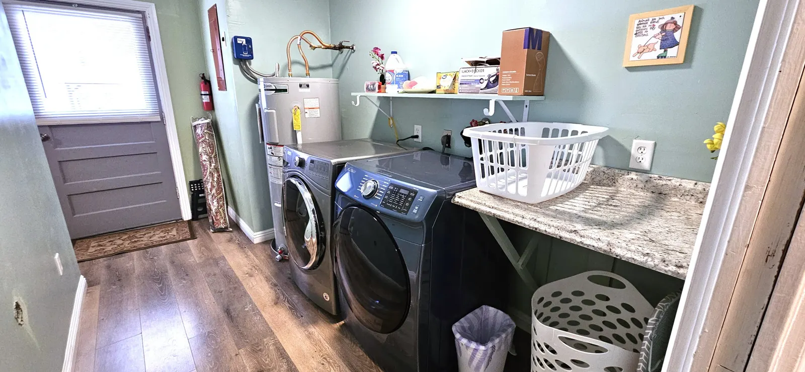 Hot Tub, Kayaks, Grill, Fire Pit, Pet Friendly, Ping Pong, W/D, Brkfst, Sleeps 12 20