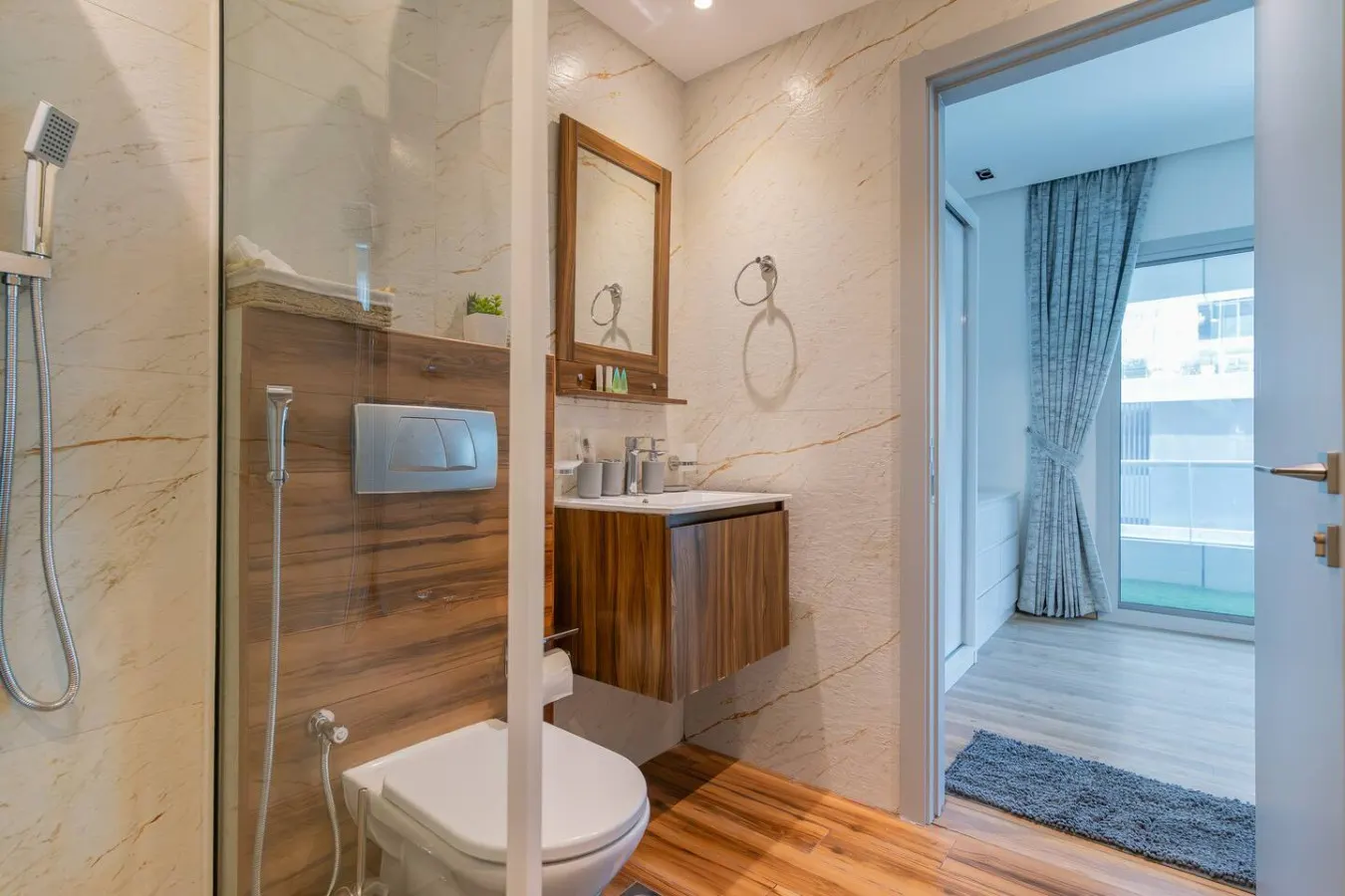 Dubai Marina - 1BHK Modernistic Apartment 9