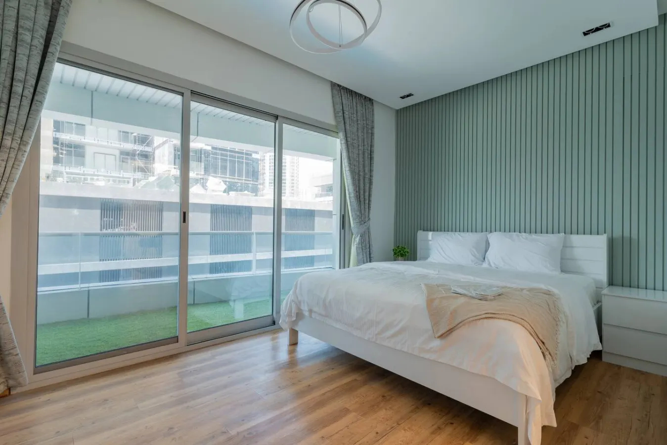 Dubai Marina - 1BHK Modernistic Apartment 5