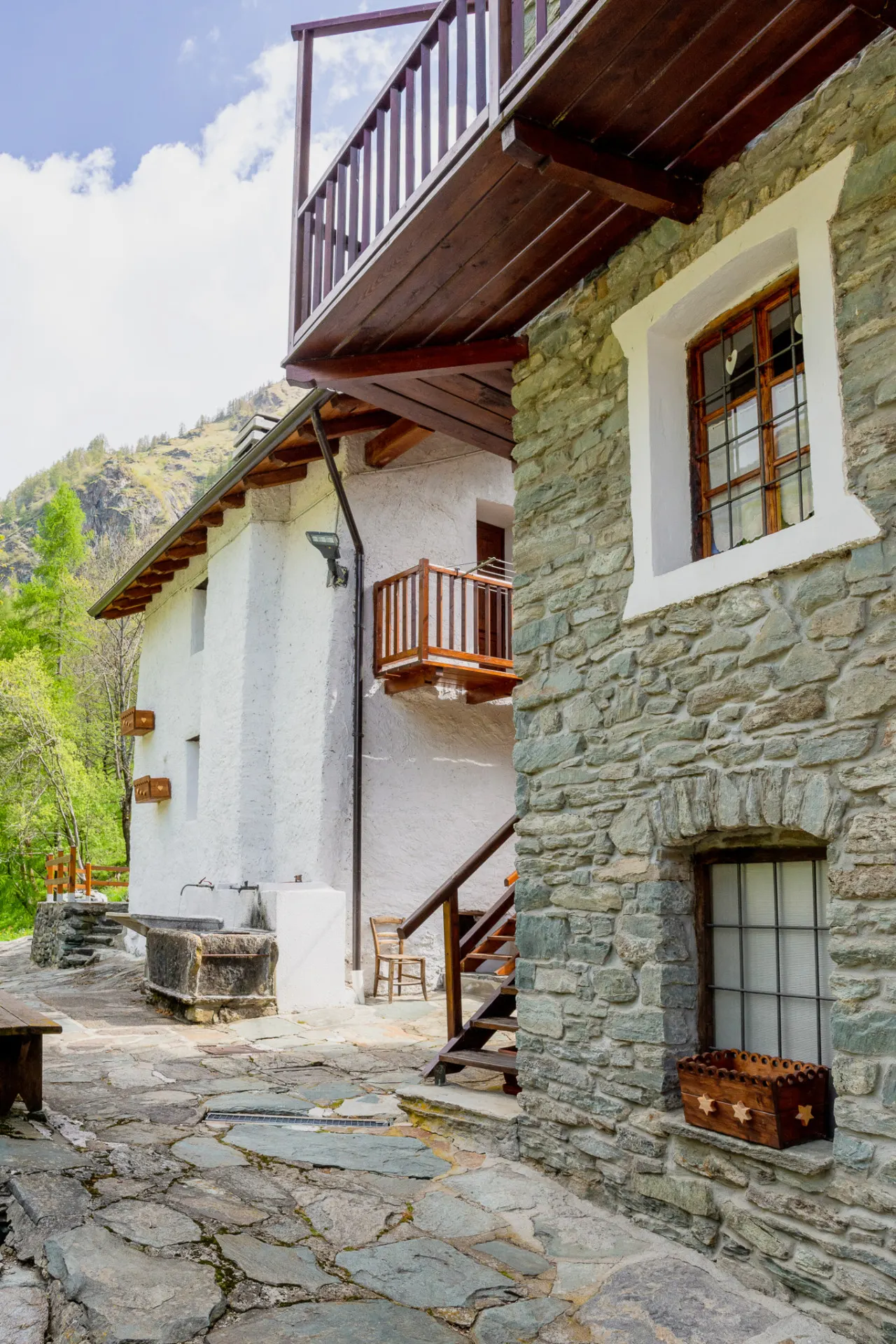 Casa Vacanze con Vista sulla Valle Soana 9