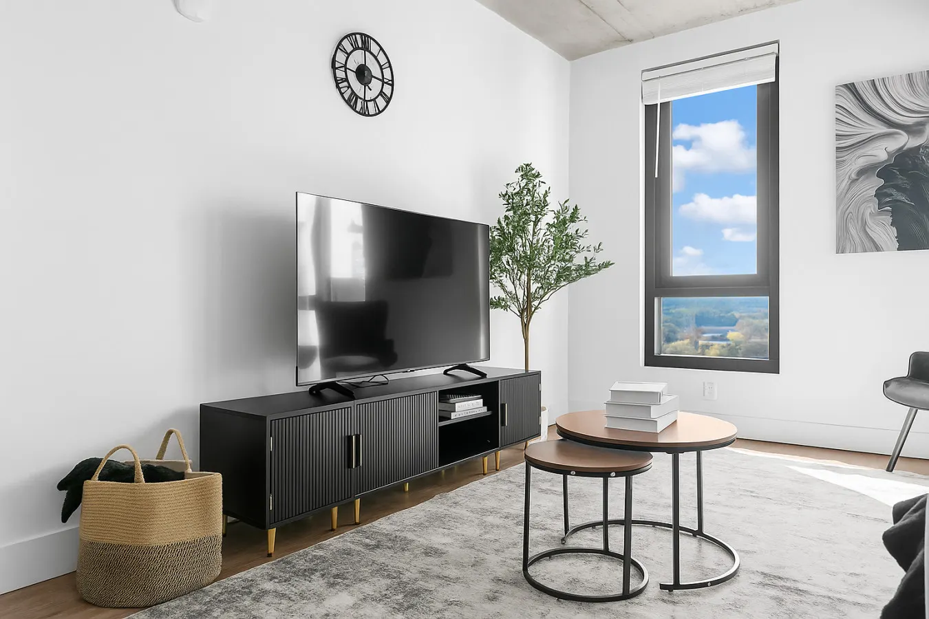 Modern 3BR Condo Five Points South Gem S1 14