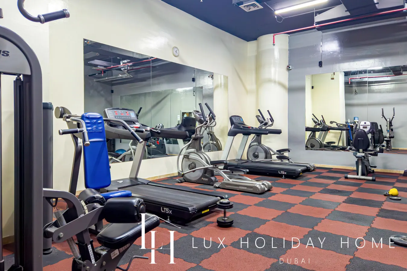 LUX The Marina View Suite 1 16