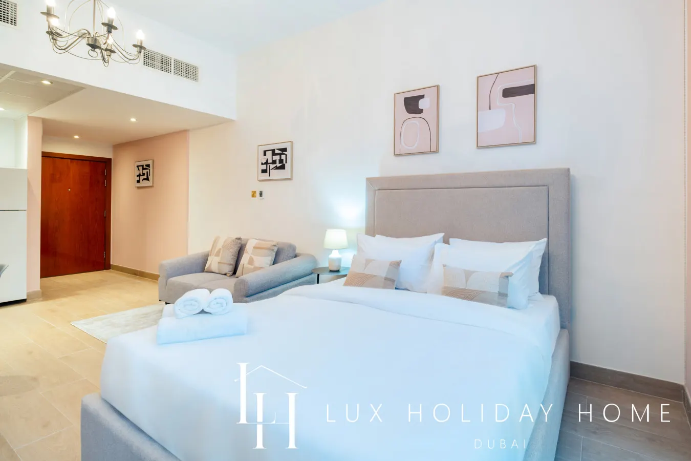 LUX The Marina View Suite 1 5