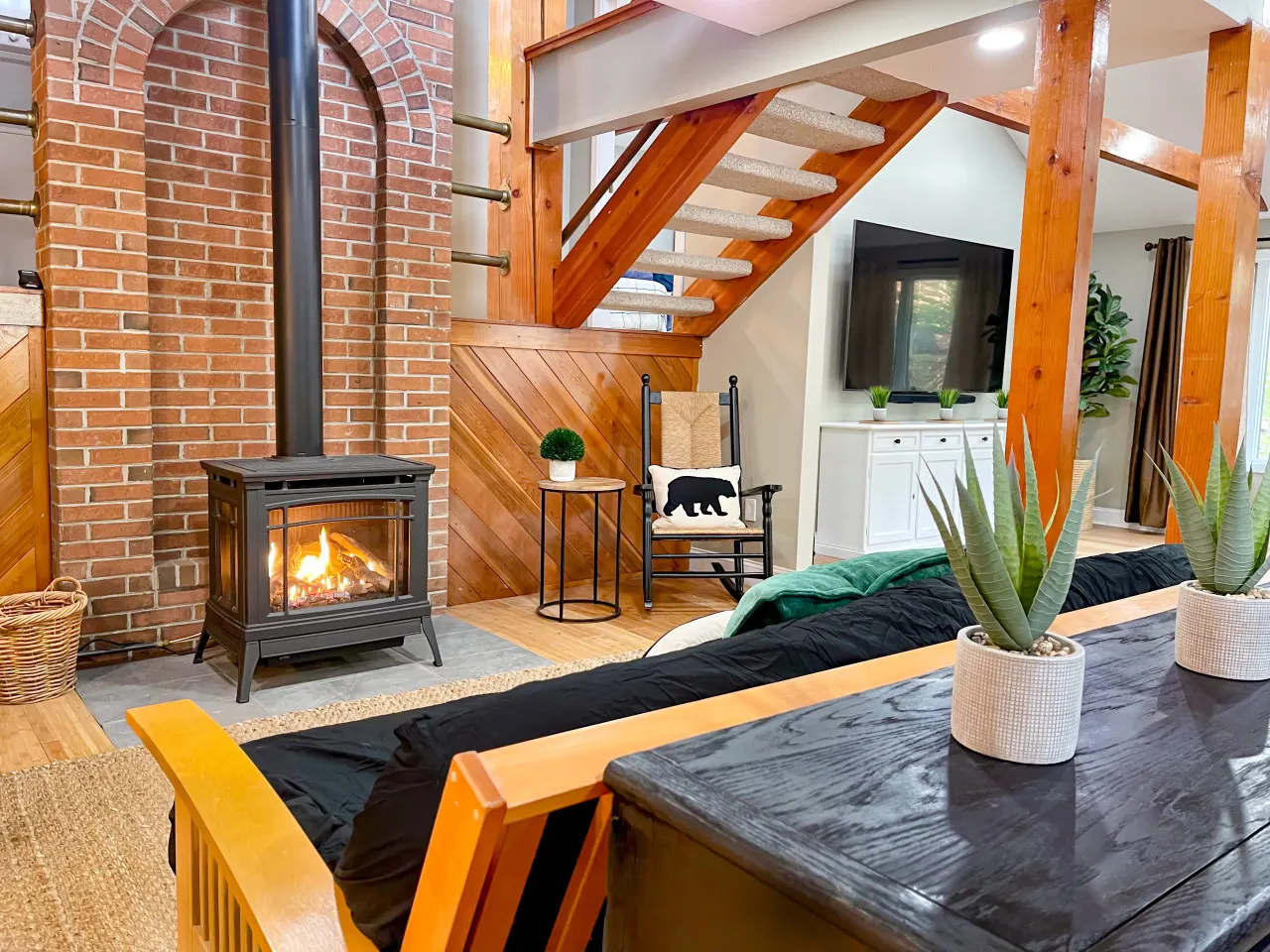Luxurious & Lofty Mountain Retreat! 6