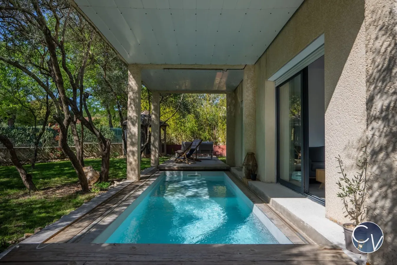 Belle maison climatisée avec piscine et jardin — photo 3