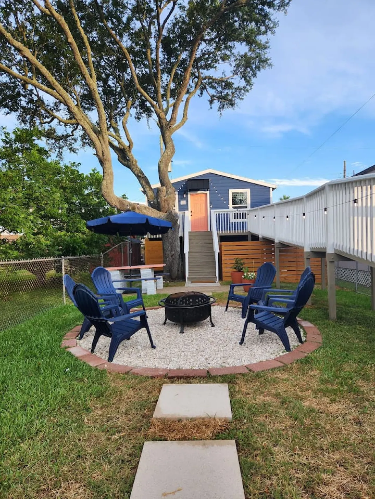 Vacation in style at the Beach 1
