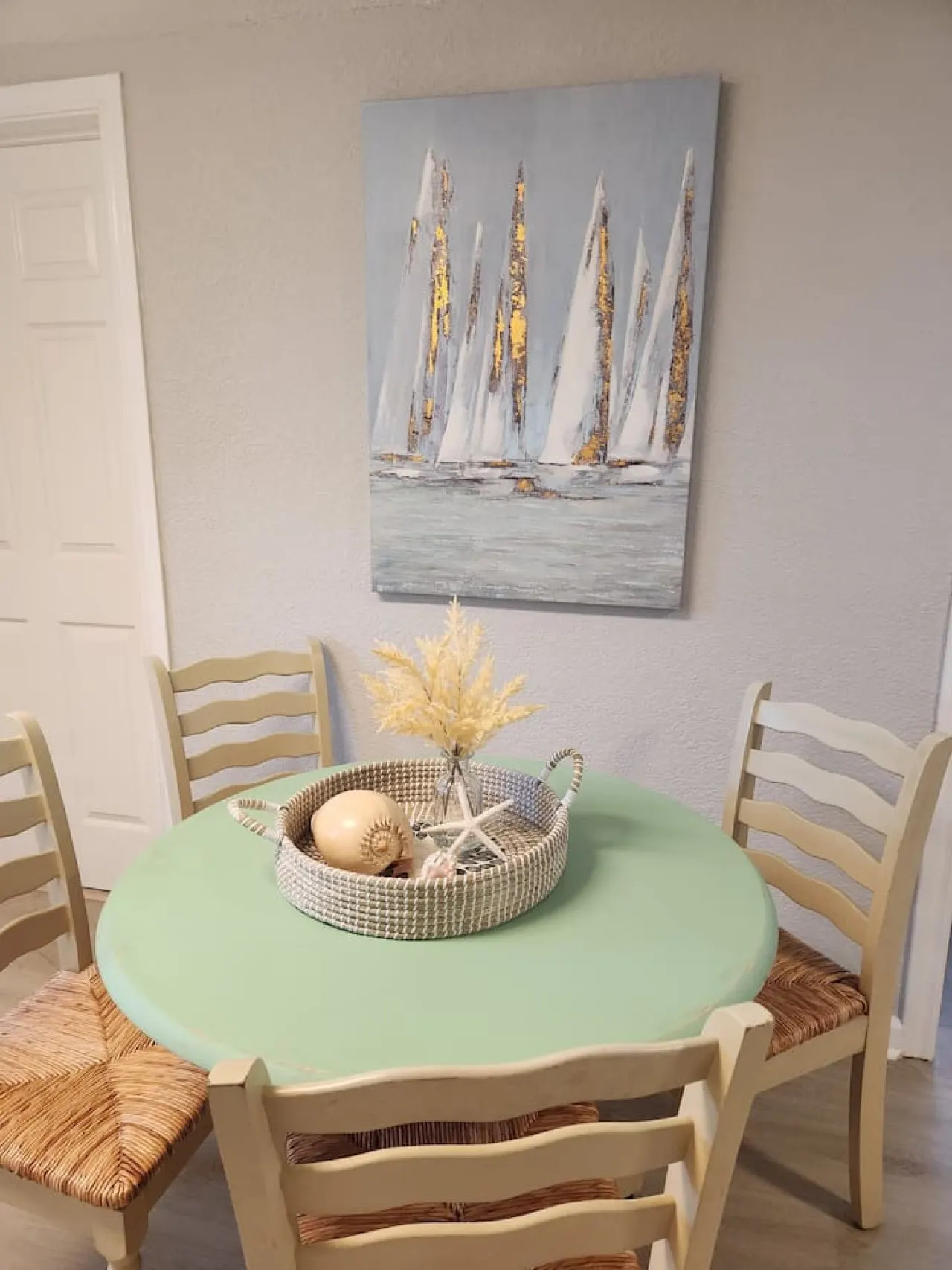 Vacation in style at the Beach 12