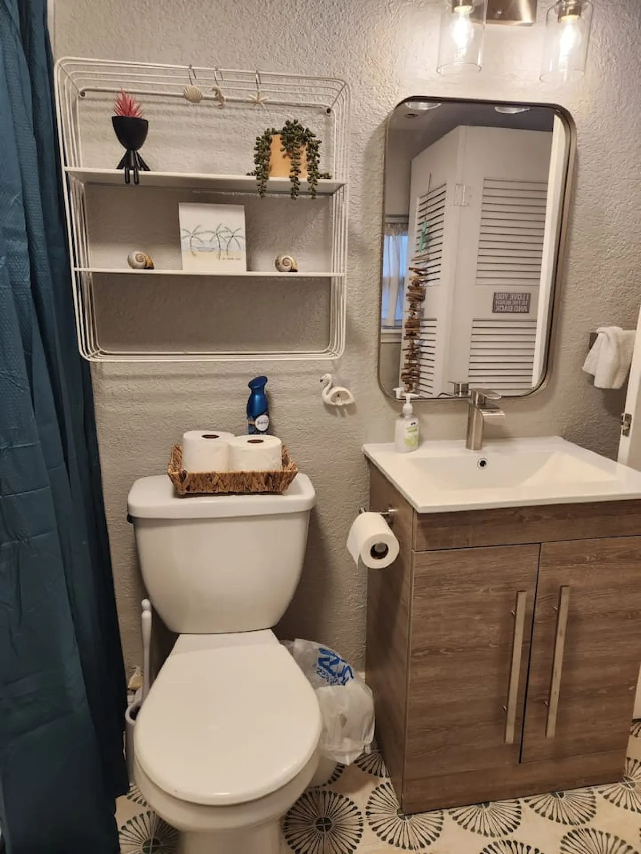 Vacation in style at the Beach 16