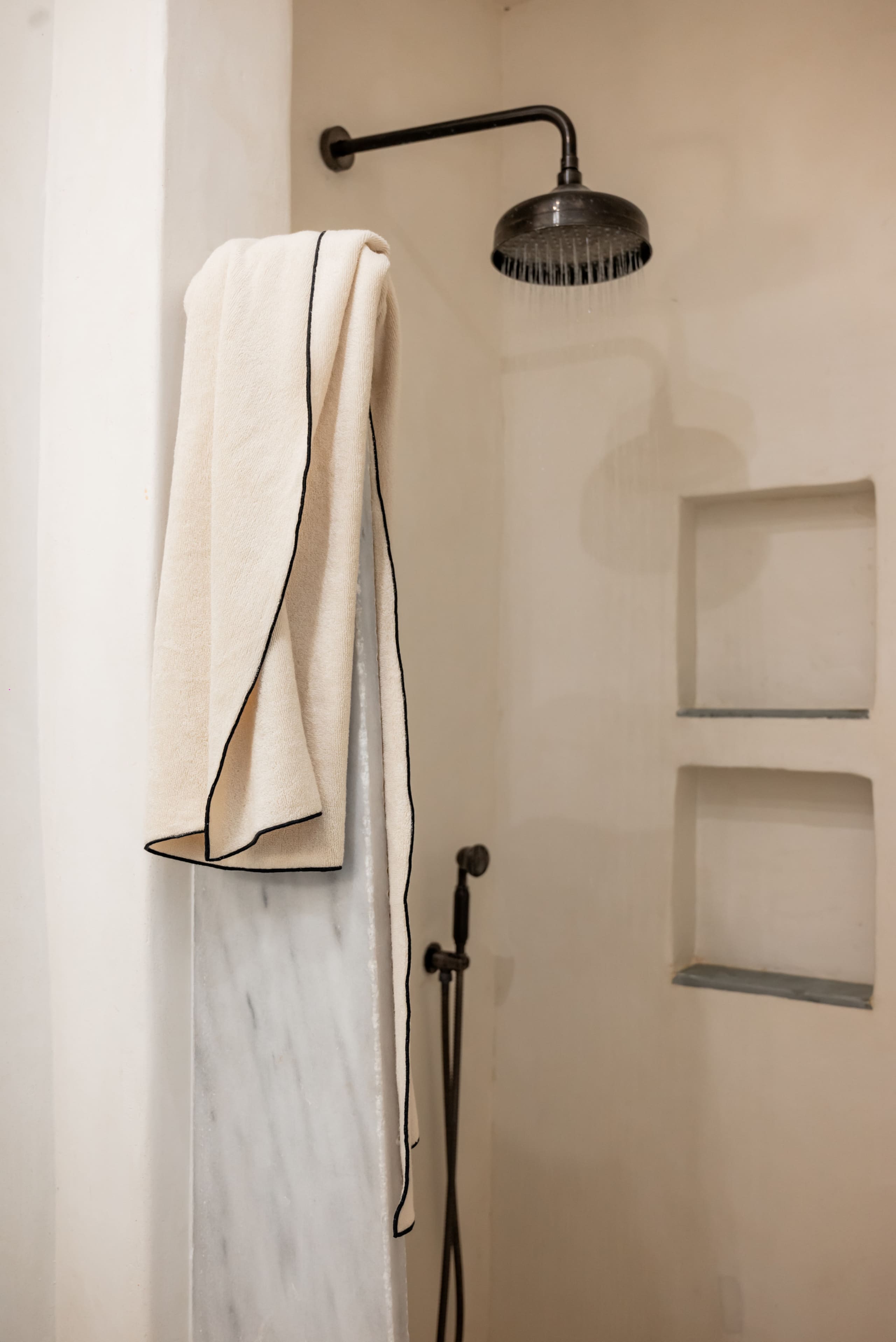 aníko suites White Alley Luxury Suite — photo 5