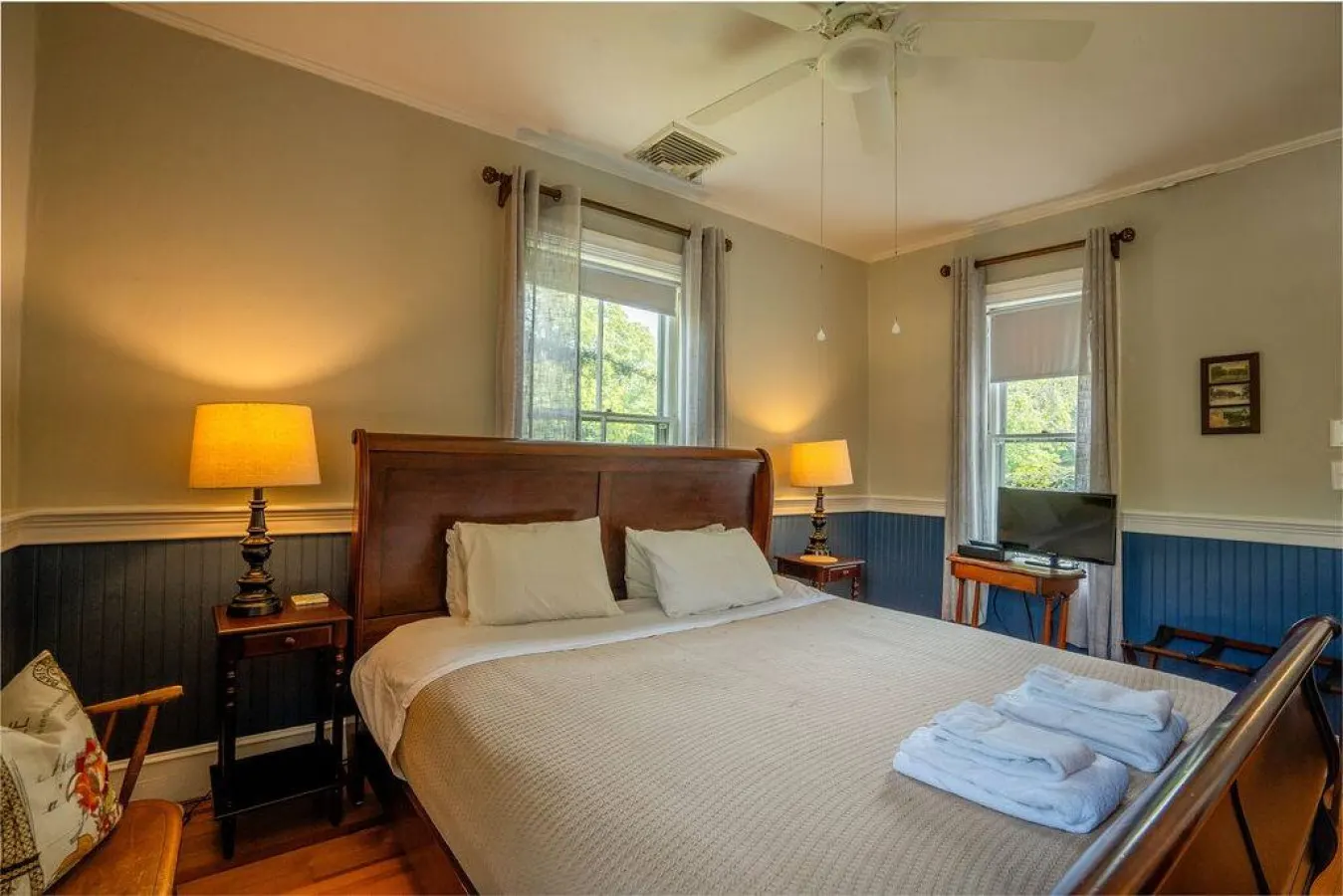 Beautiful Sea Captain's Home in Falmouth Village 14
