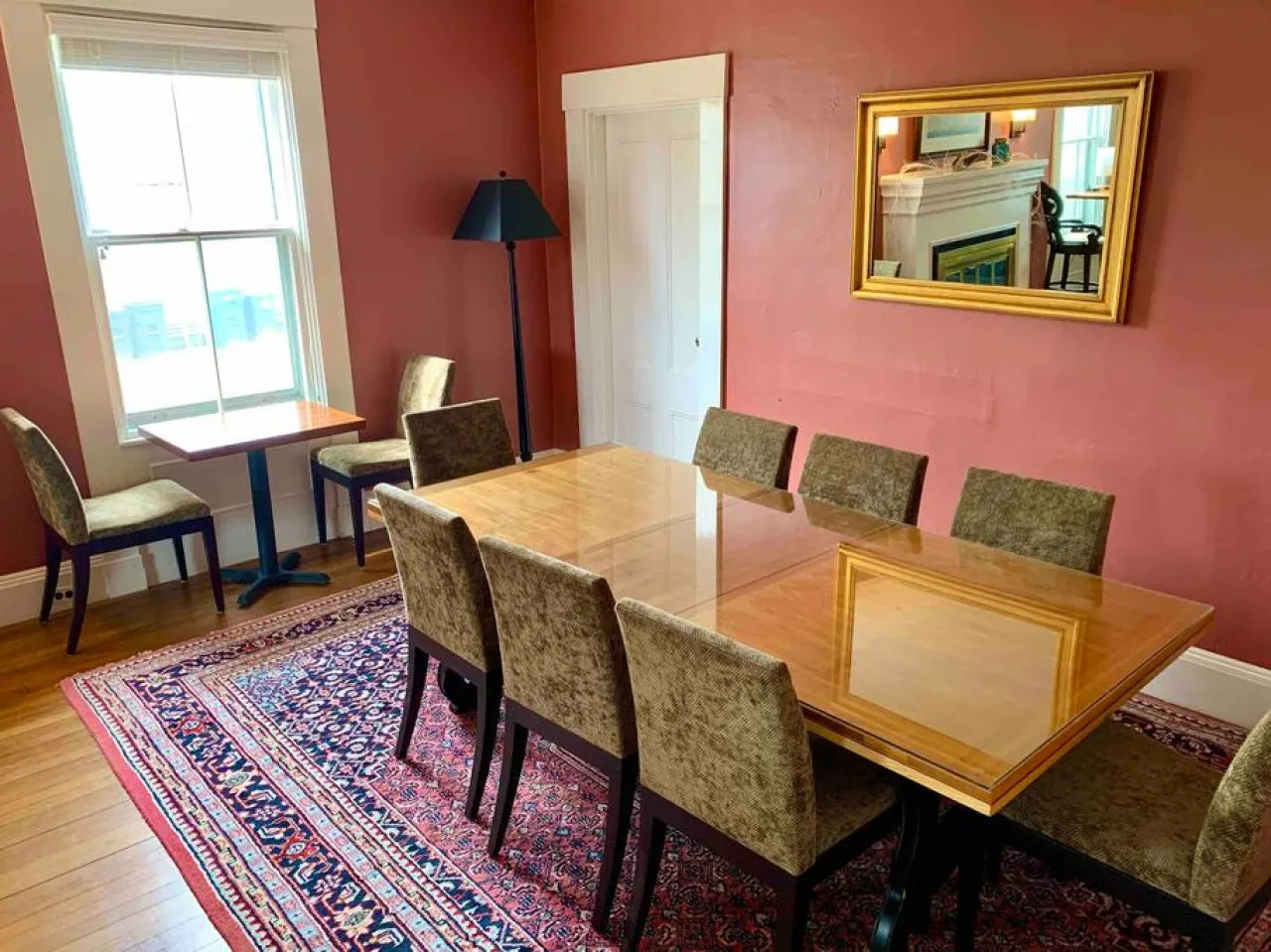Beautiful Sea Captain's Home in Falmouth Village 7