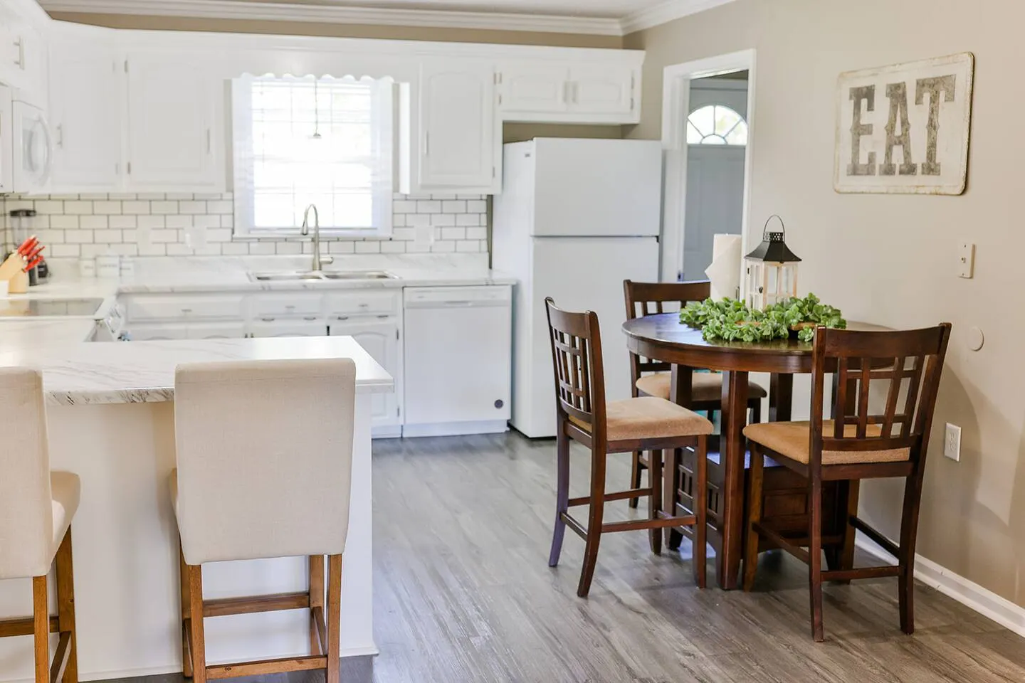 Main St - 2 King Beds! .4 Mile from Ladiga Tails 9