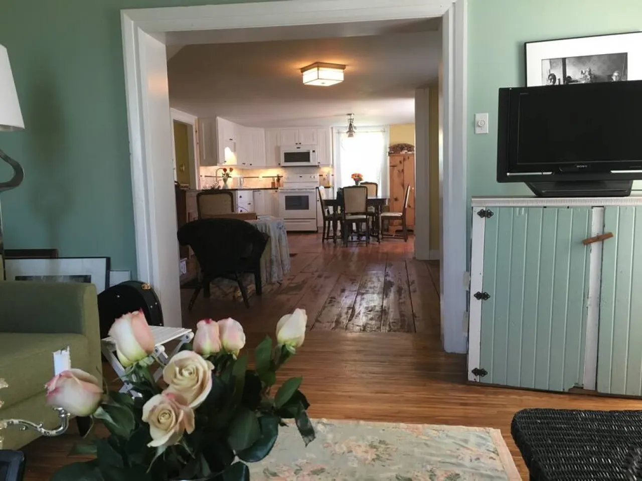 Wine Country, 4 bedrooms! Beach Pass! 10