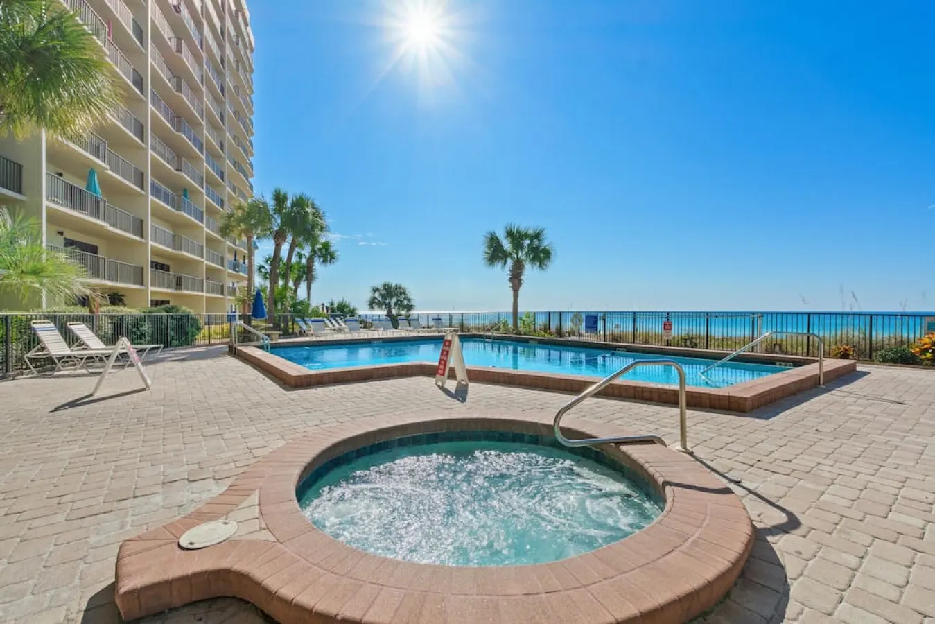 Sea-Renity WOW ~ Beachfront Bliss with Balcony Lounge & Beach Service — photo 4