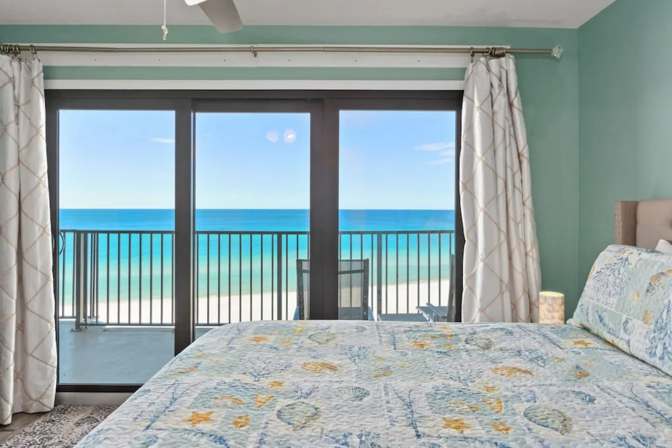 Sea-Renity WOW ~ Beachfront Bliss with Balcony Lounge & Beach Service — photo 5