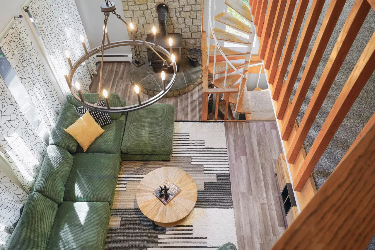 White Mountain Retreat+Game Room+Hot Tub+Fireplace 9