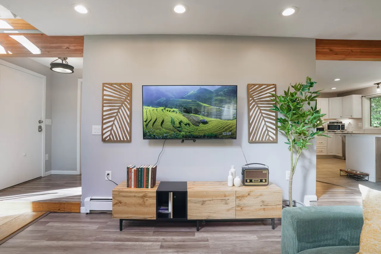 White Mountain Retreat+Game Room+Hot Tub+Fireplace 12