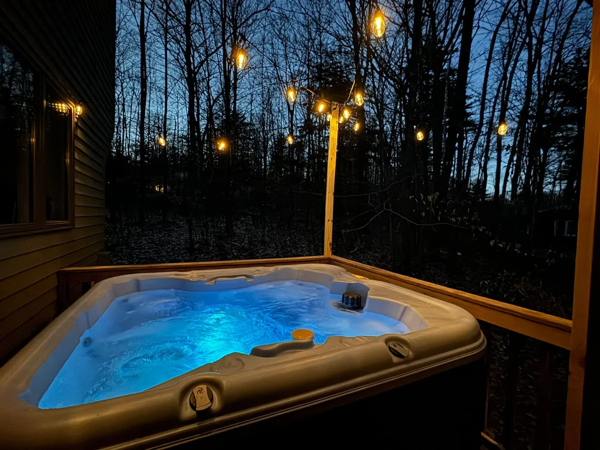 White Mountain Retreat+Game Room+Hot Tub+Fireplace — photo 5