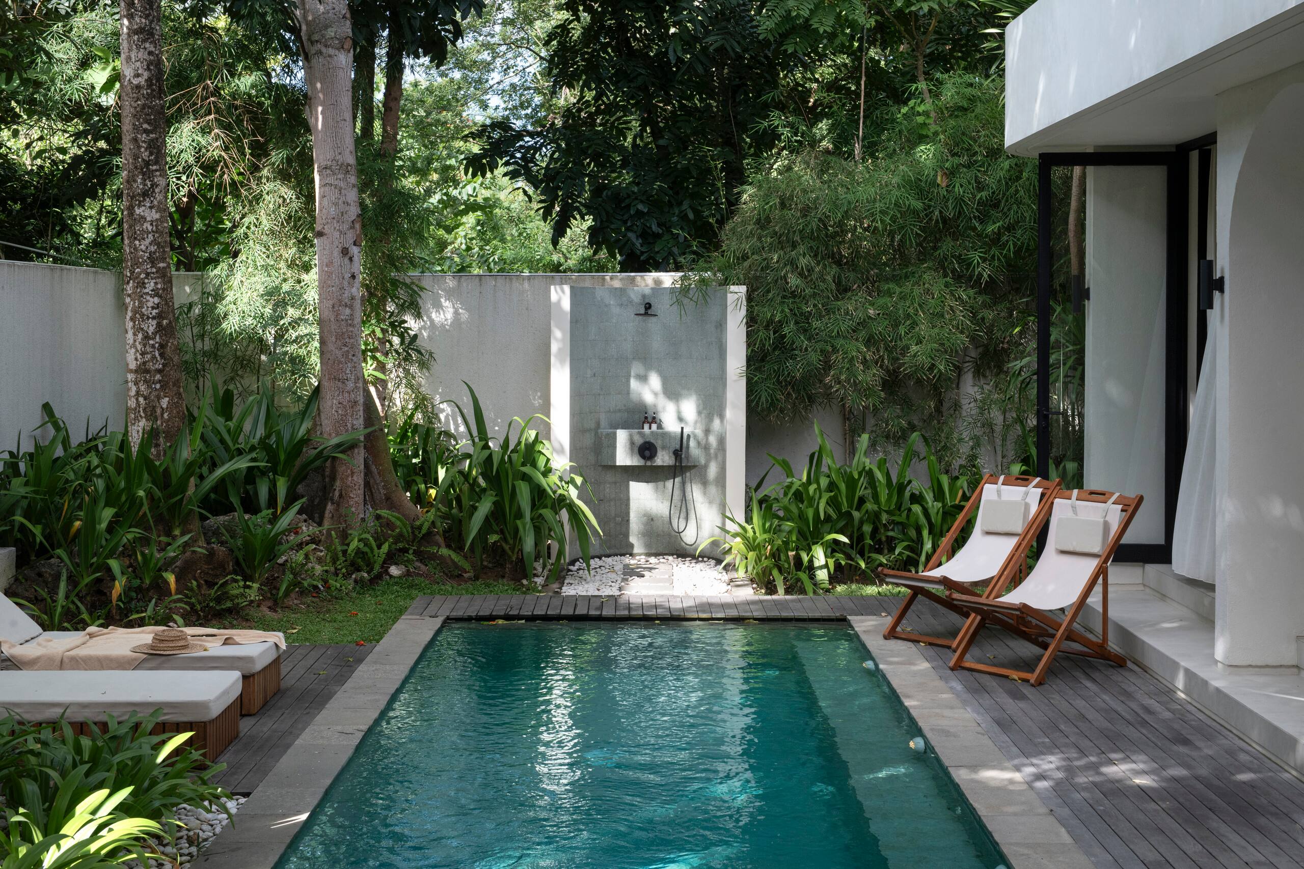 Bright Tropical Escape — photo 2