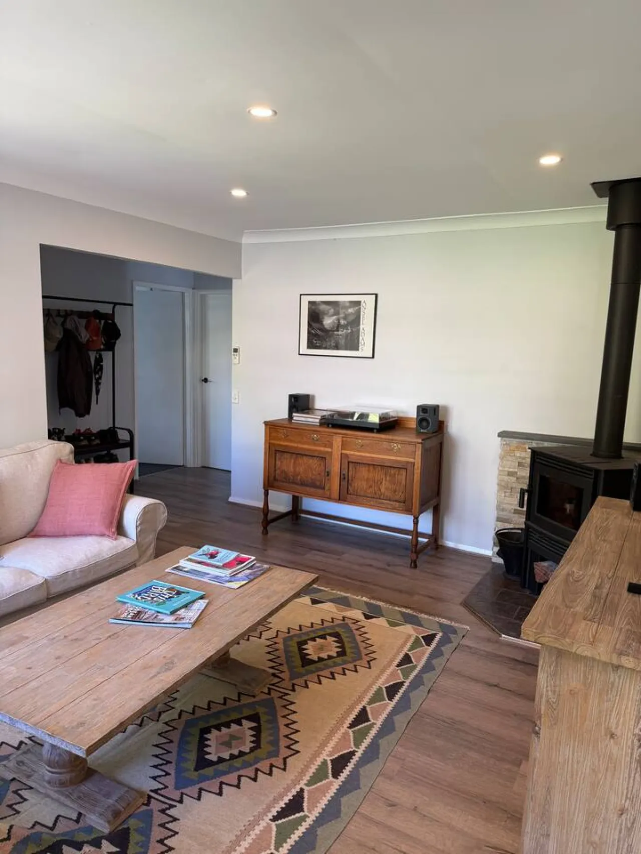 Lyrebird Lodge - 350m to blackheath village, 3 bdr, pet friendly, sunroom, EV charger 3