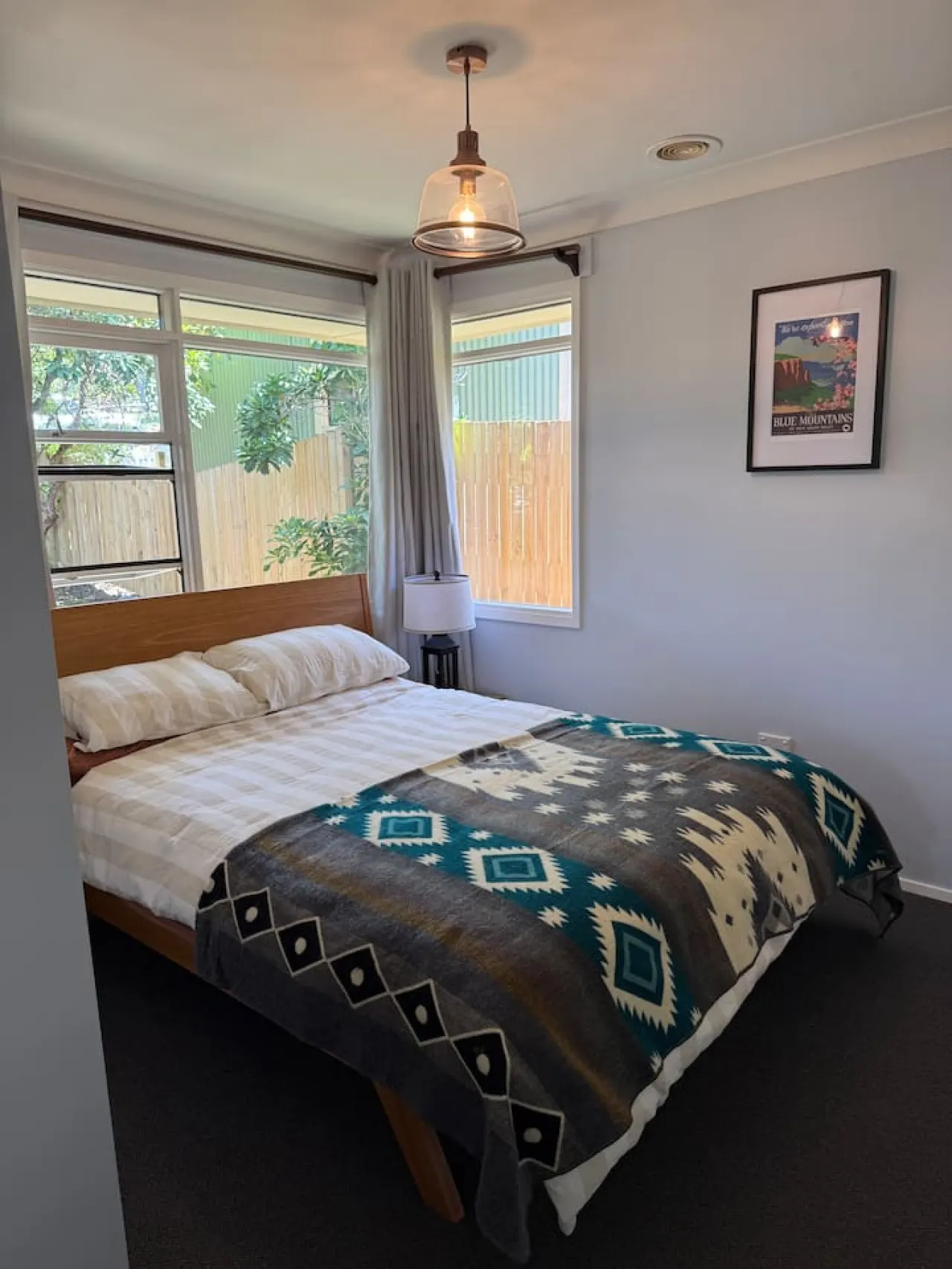 Lyrebird Lodge - 350m to blackheath village, 3 bdr, pet friendly, sunroom, EV charger 7