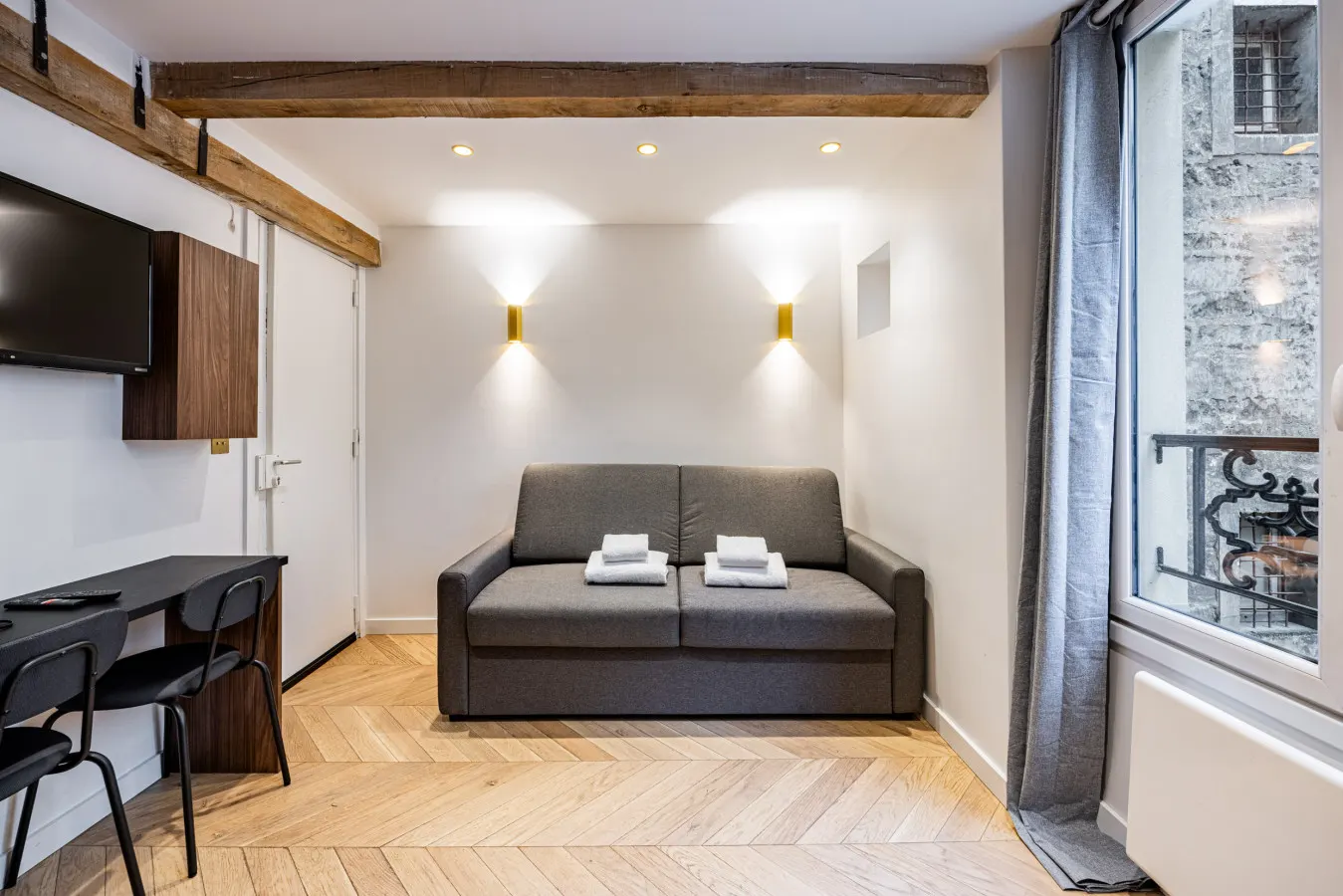 Studio Métro Brochant Paris 17ème 1