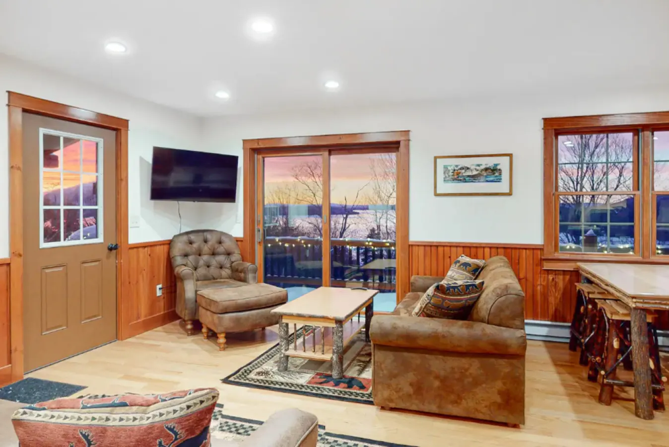 Mason's Mountain View 12
