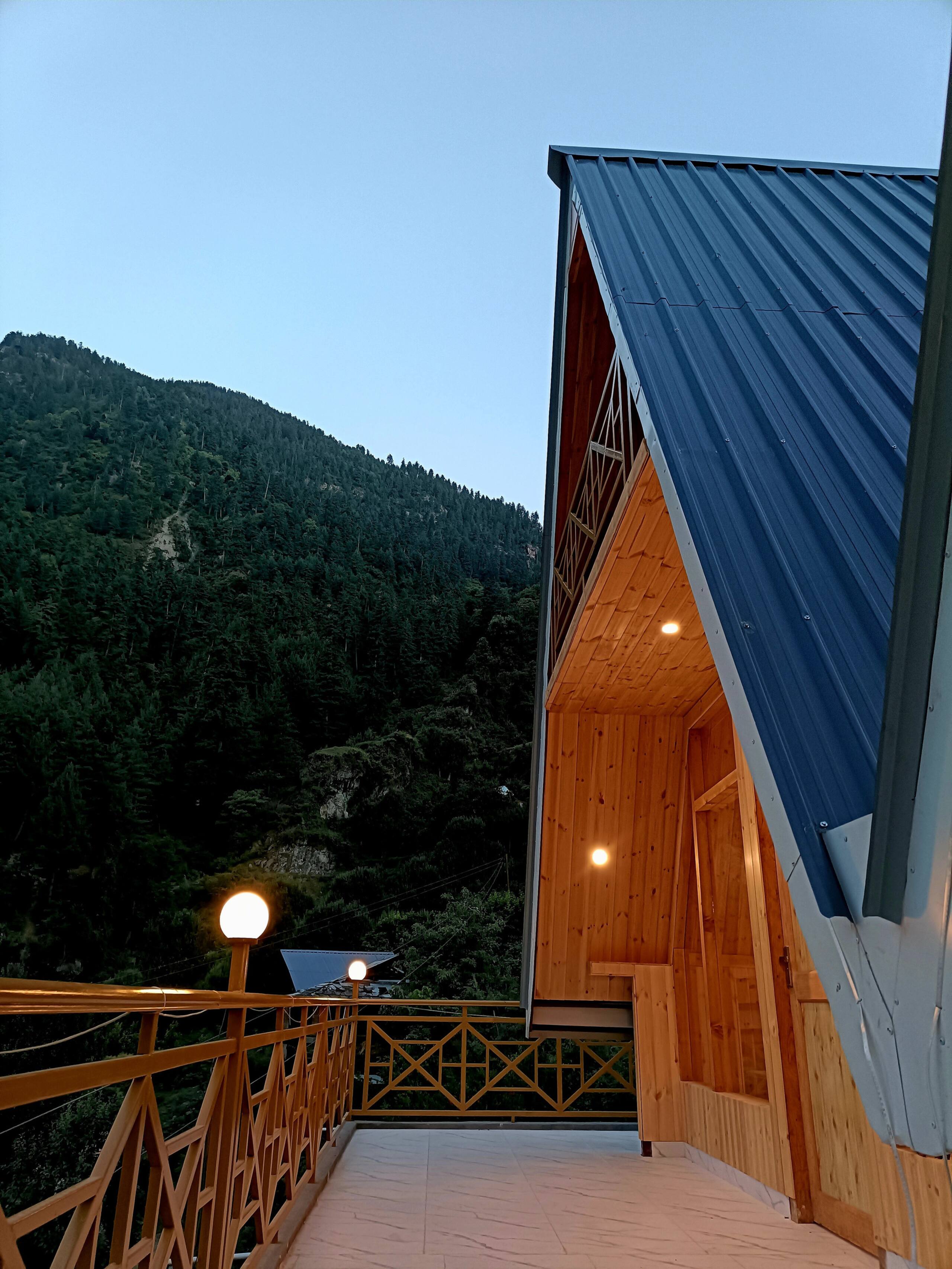 Stardust Cottage, Tirthan Valley - TrekNgo 23