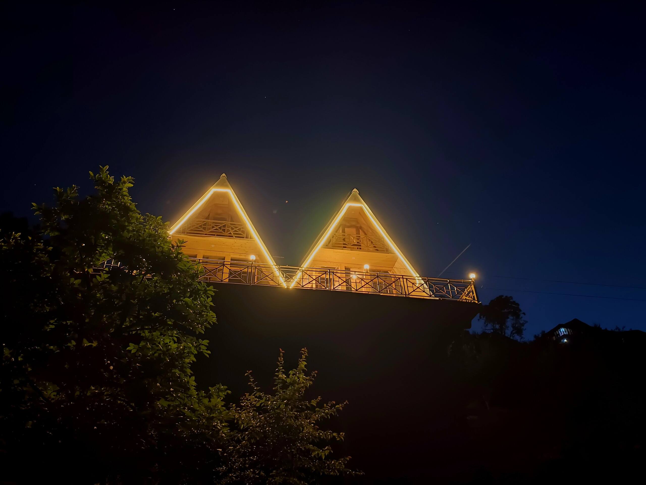 Stardust Cottage, Tirthan Valley - TrekNgo 24