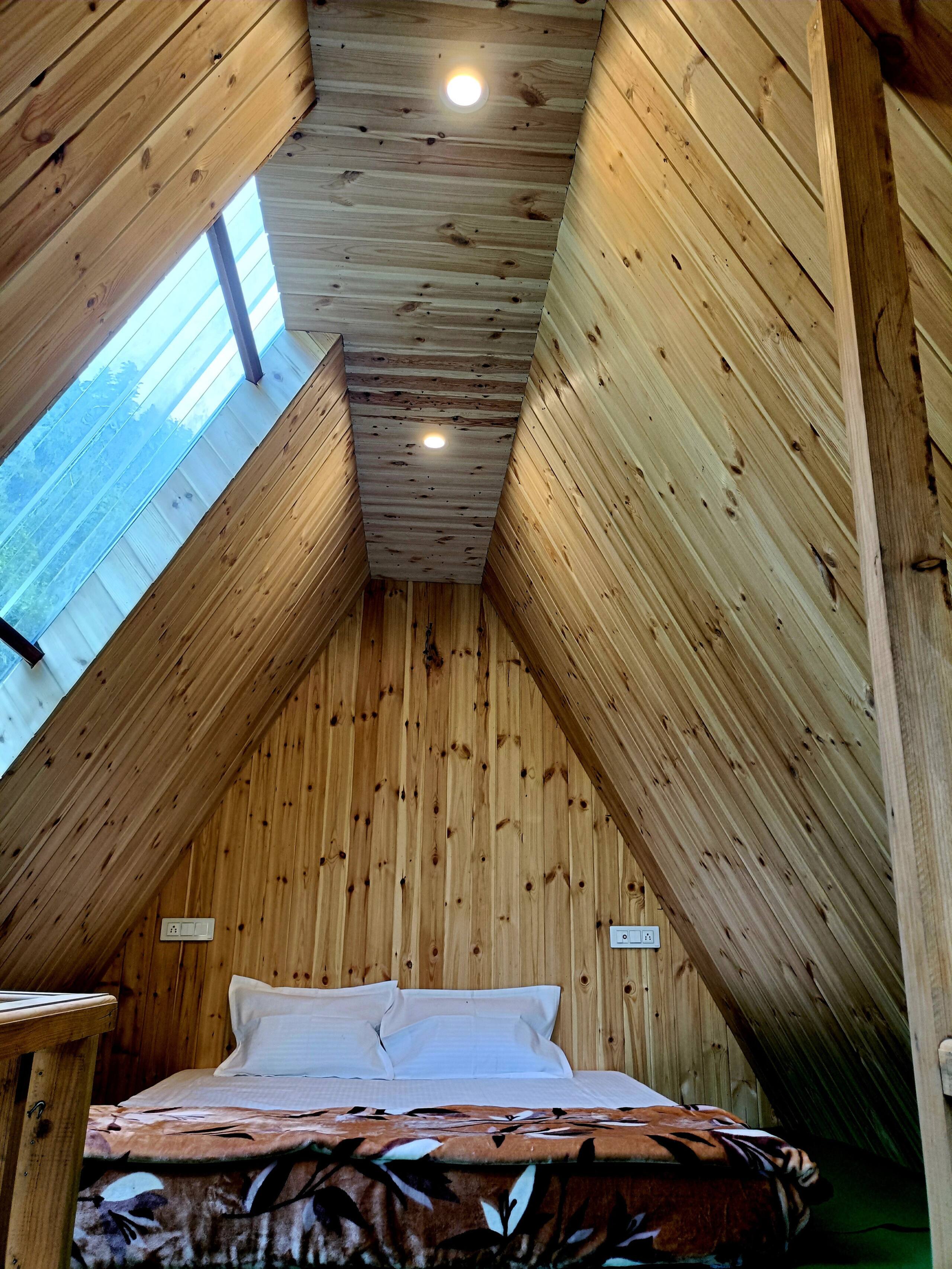 Stardust Cottage, Tirthan Valley - TrekNgo 14