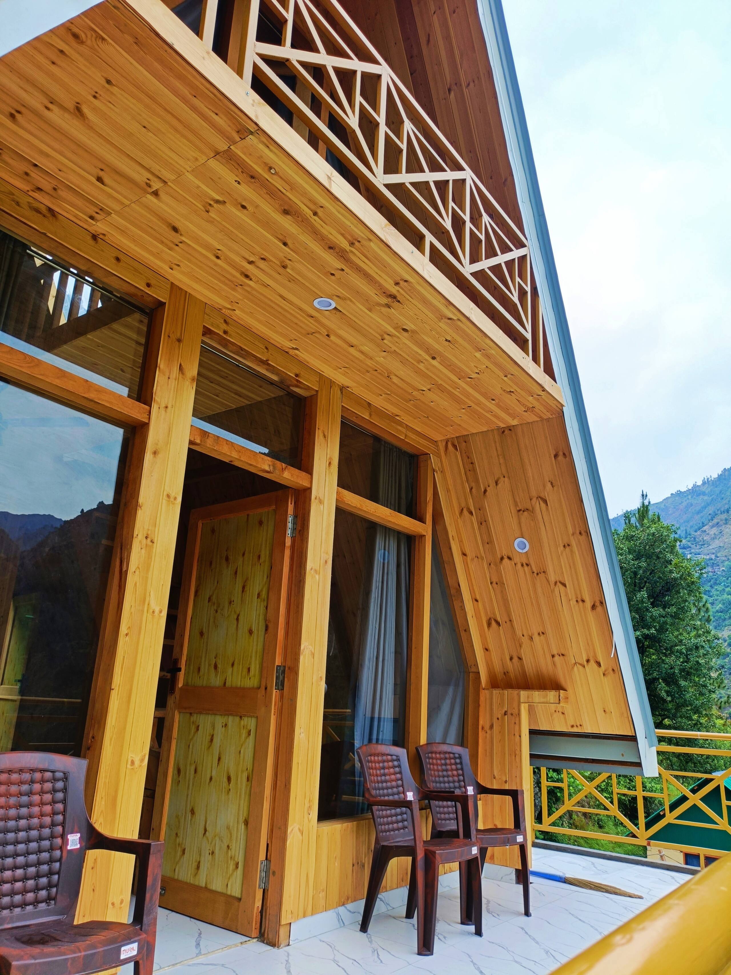 Stardust Cottage, Tirthan Valley - TrekNgo 25
